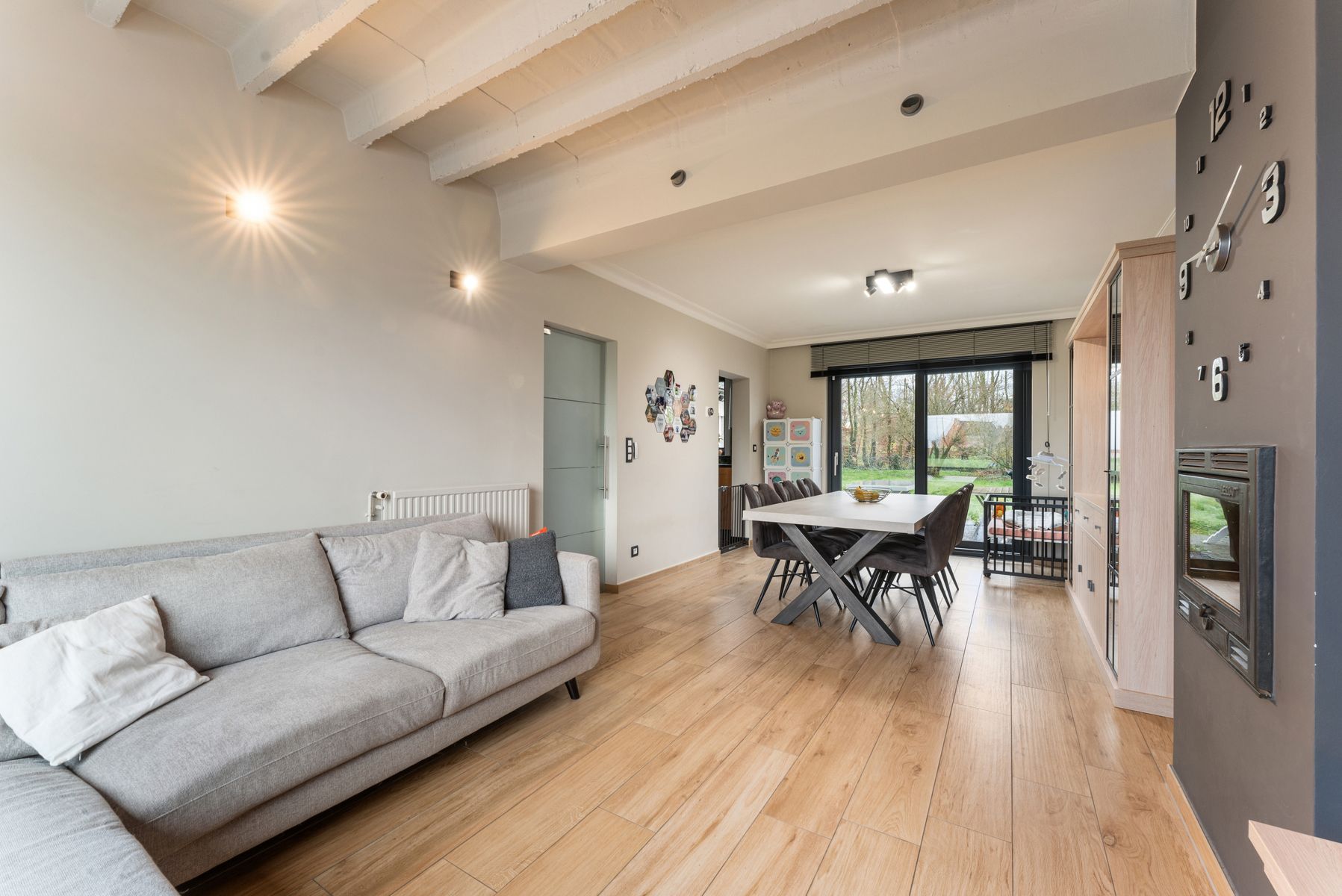 Gerenoveerde woning op 473 m² foto 5