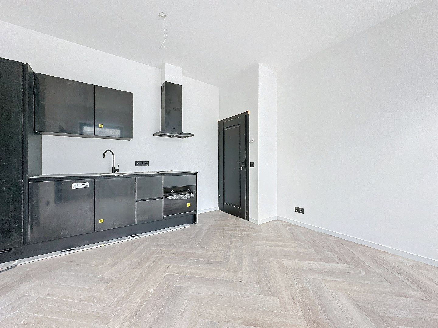 Wonen in de winkelstraat van Axel foto 3