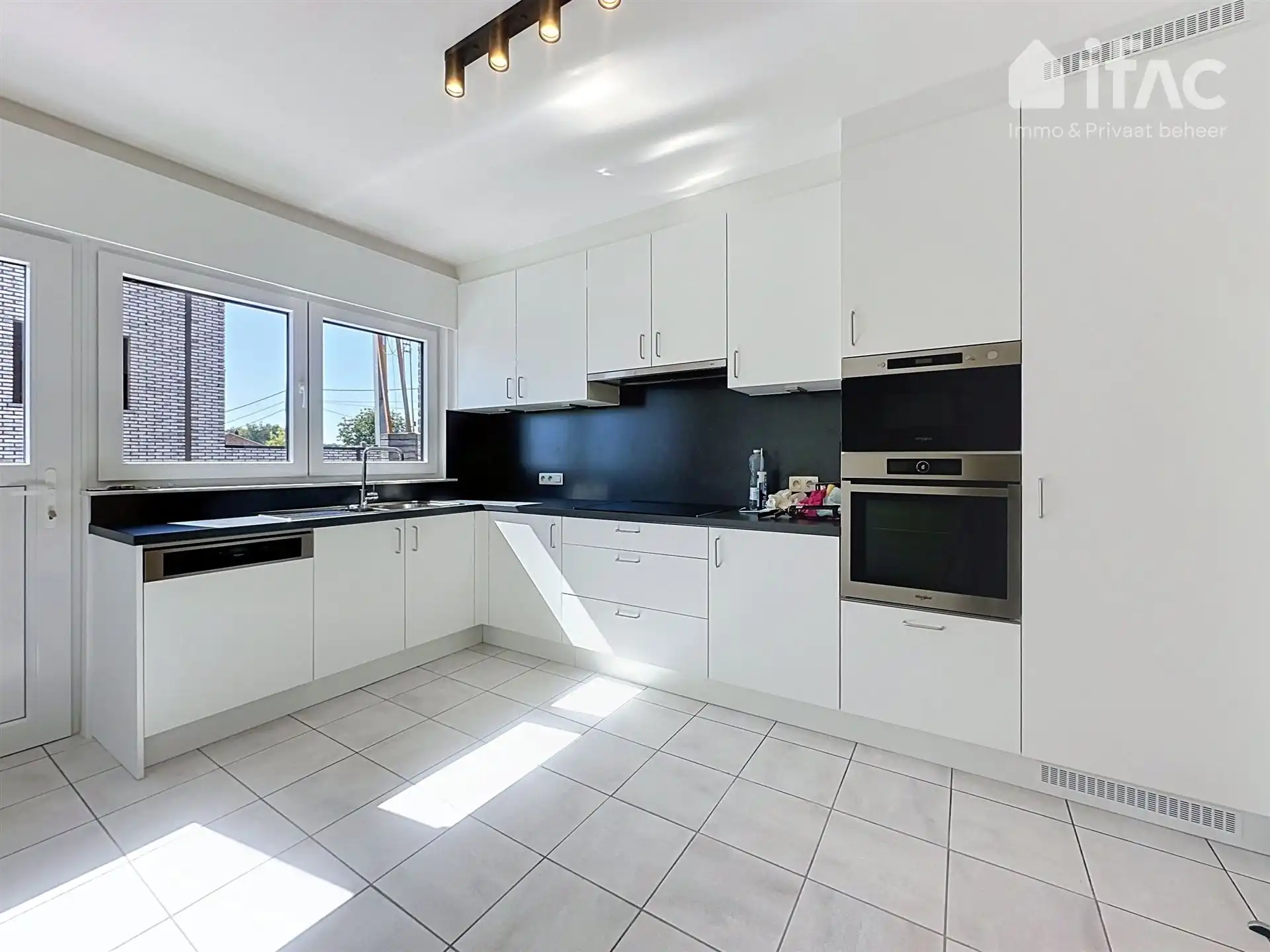 Gerenoveerde energiezuinige woning foto 2