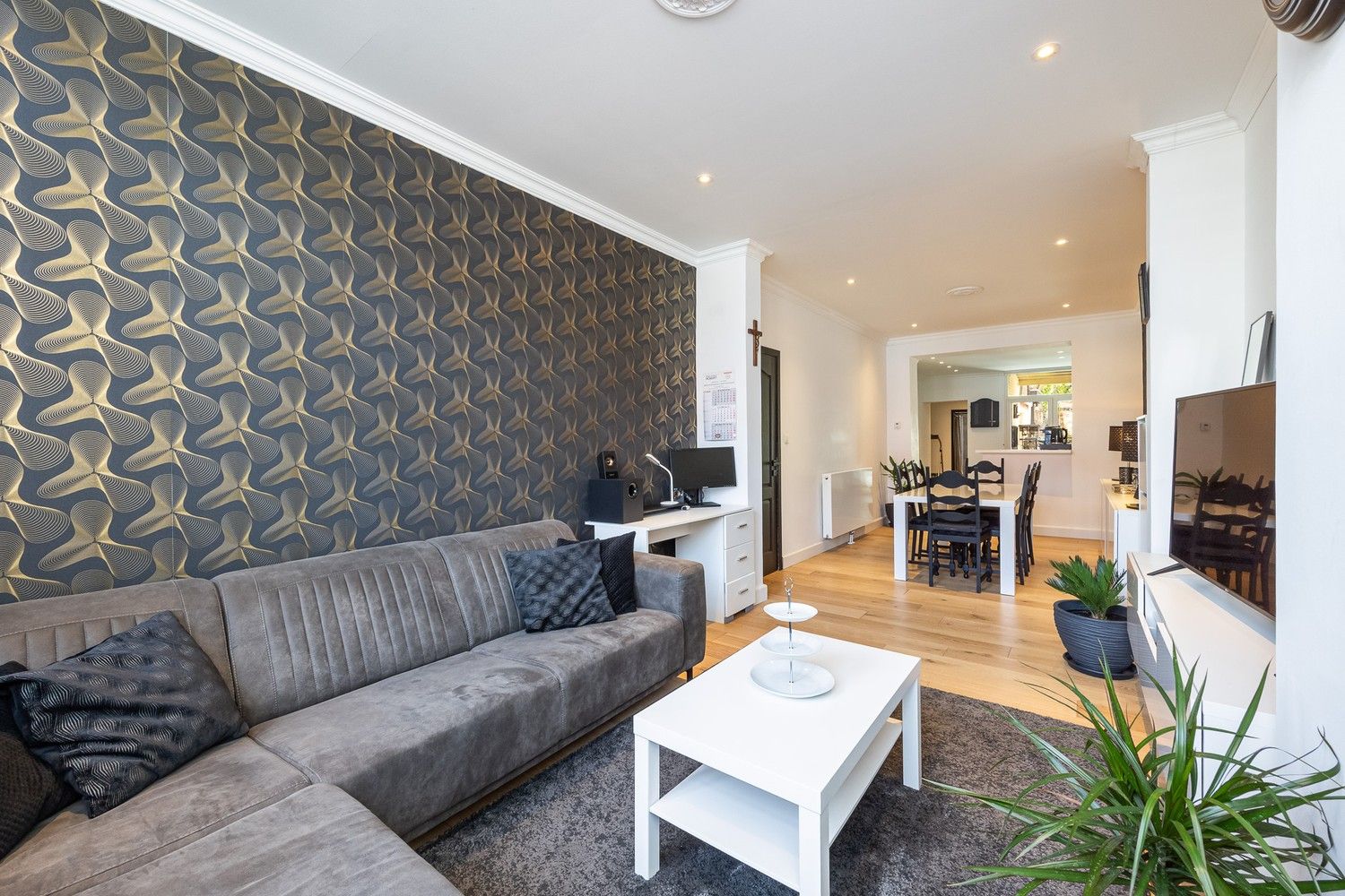 Karaktervol herenhuis met hedendaags comfort en tuin in Deurne foto 24