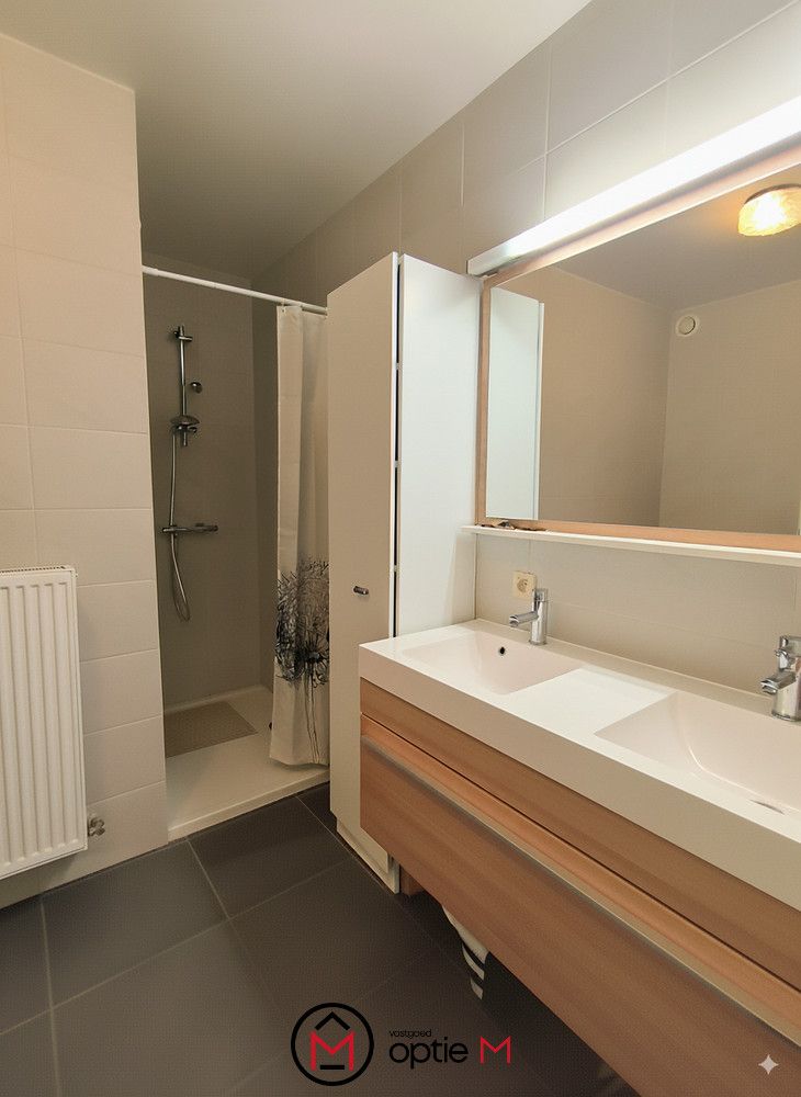 Ruim appartement in Bilzen-Hoeselt met parkeerplaats foto 10