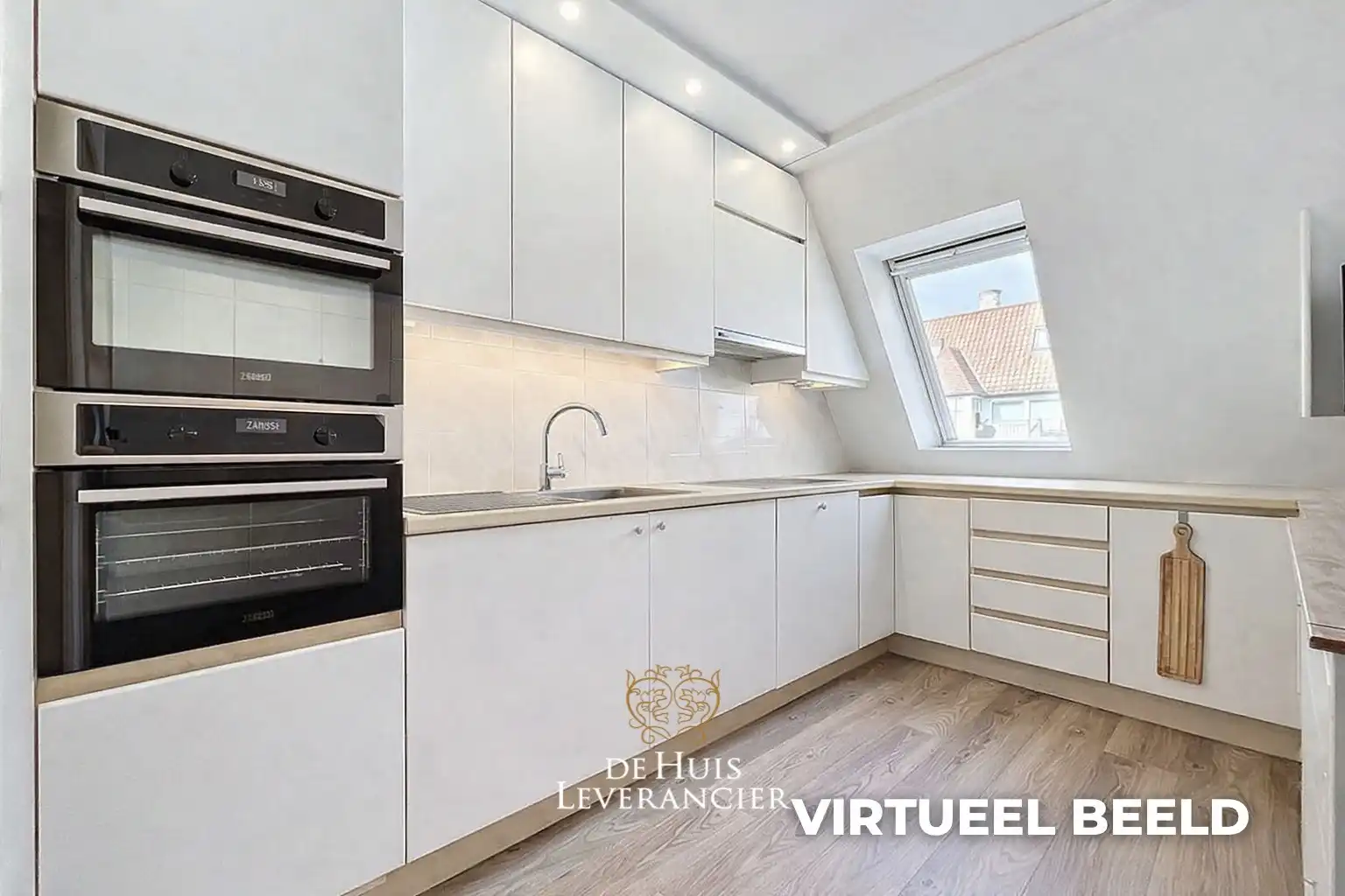 Uw eigen plek aan zee: stijlvol duplex-appartement met 3 slpks in het hart van Koksijde foto 5