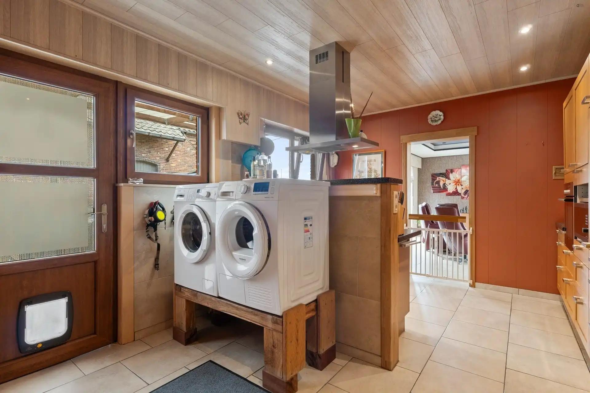 Stijlvol gerenoveerde bungalow te Stekene foto 10