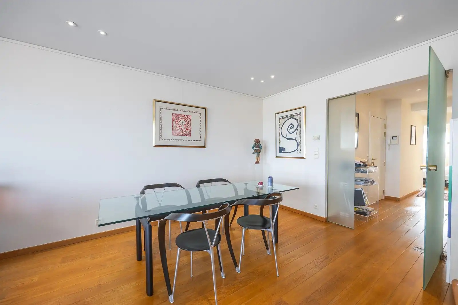 Prachtig appartement met panoramisch zeezicht en 2 slpk foto 5