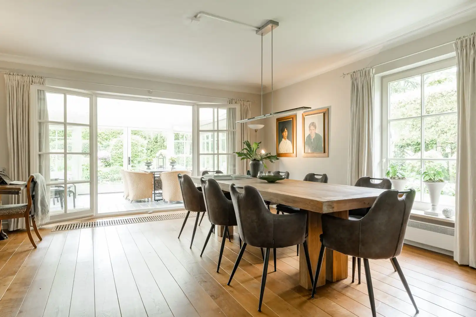Charmante & sfeervolle, instapklare, energiecorrecte (EPC B) villa-landhuis met 5 slaapkamers, 3 badkamers, bureau én dubbele garage. foto 18
