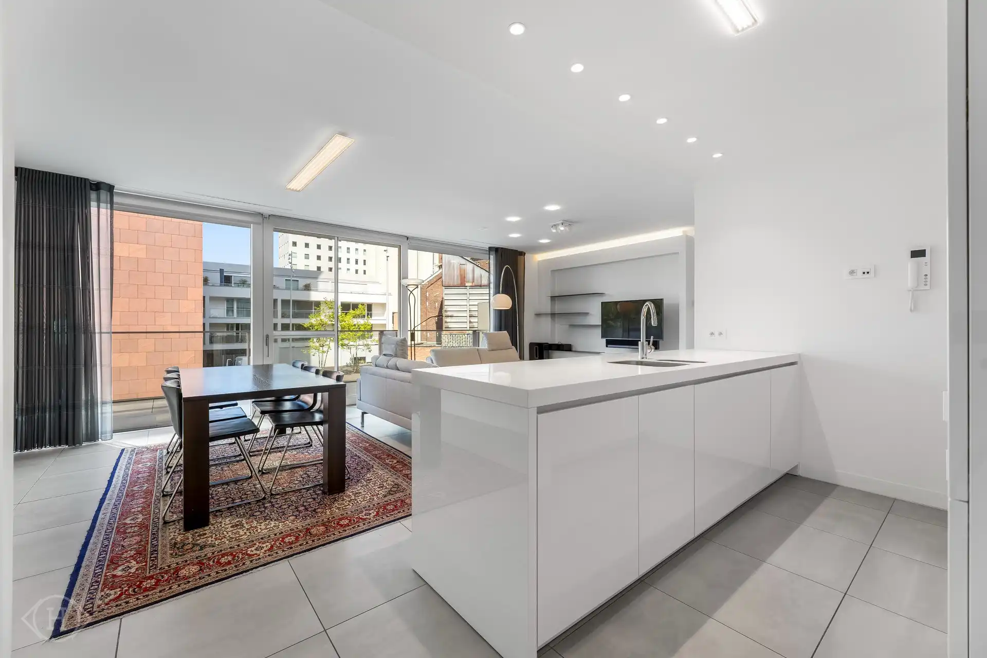 Bemeubeld appartement met prachtig terras foto 12
