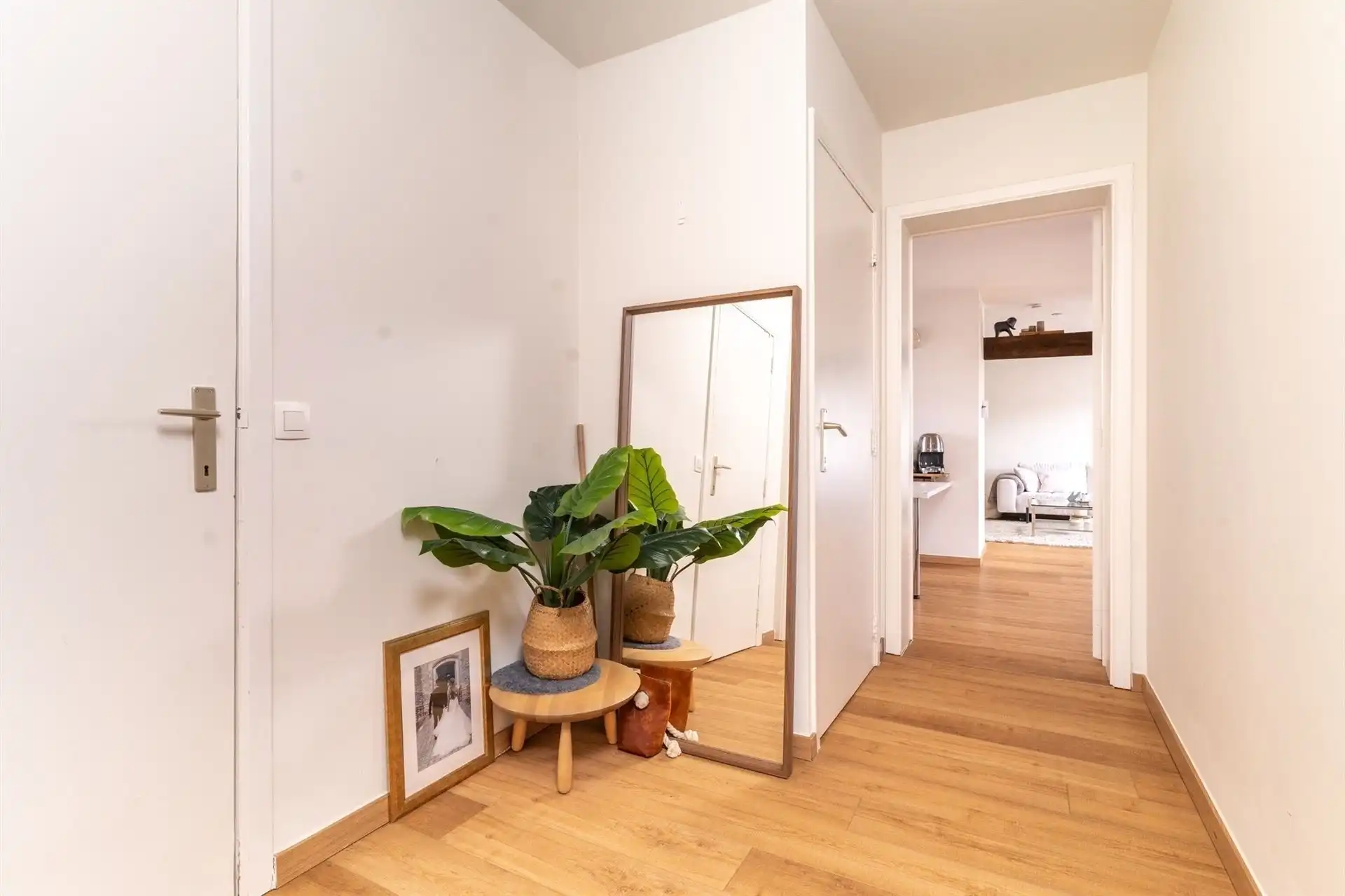 Ruim 3 slpk app met autostaanplaats nabij centrum Mechelen foto 8