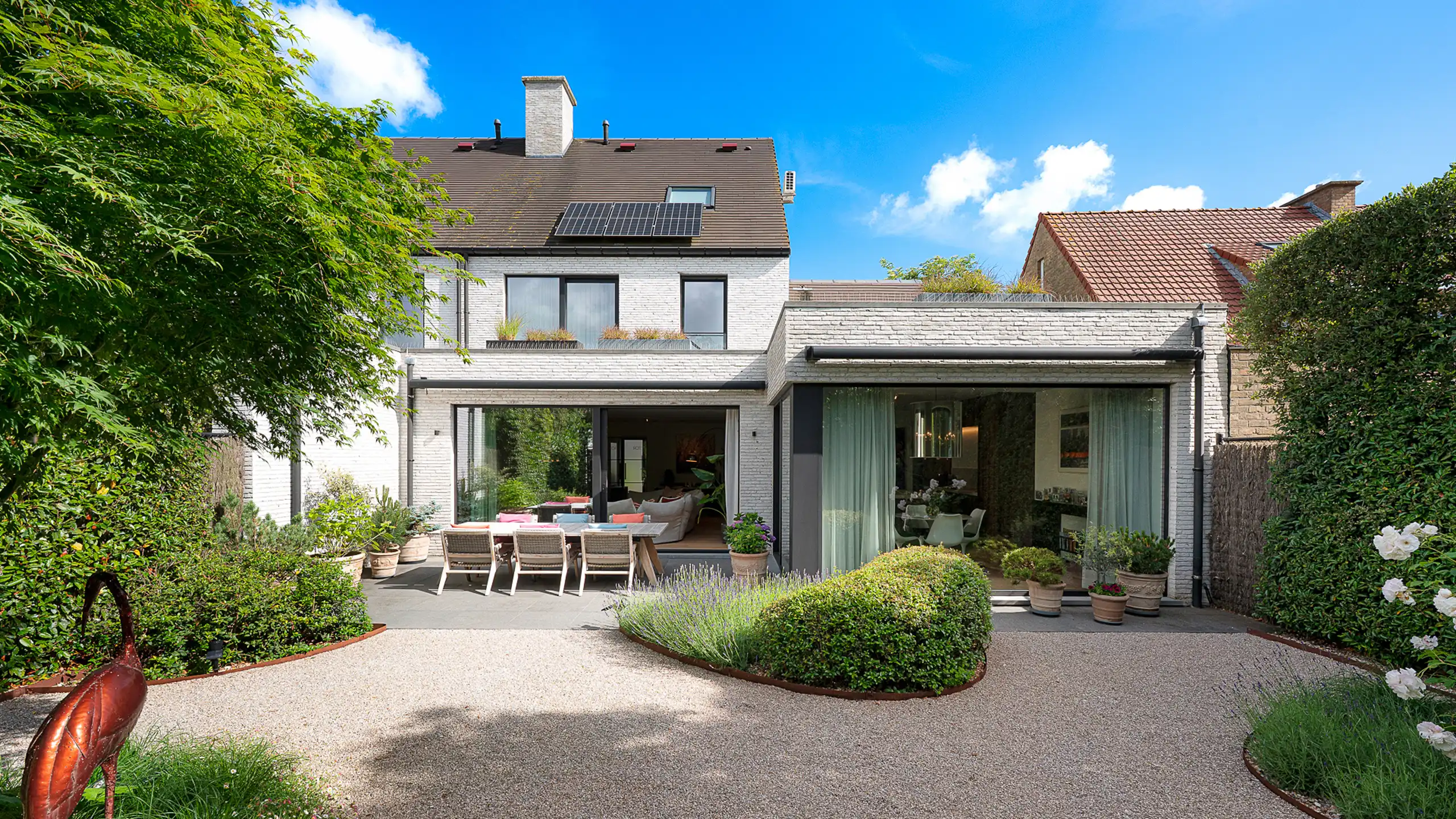 Recente woning op een uitzonderlijke ligging aan de rand van Het Zoute. foto 24