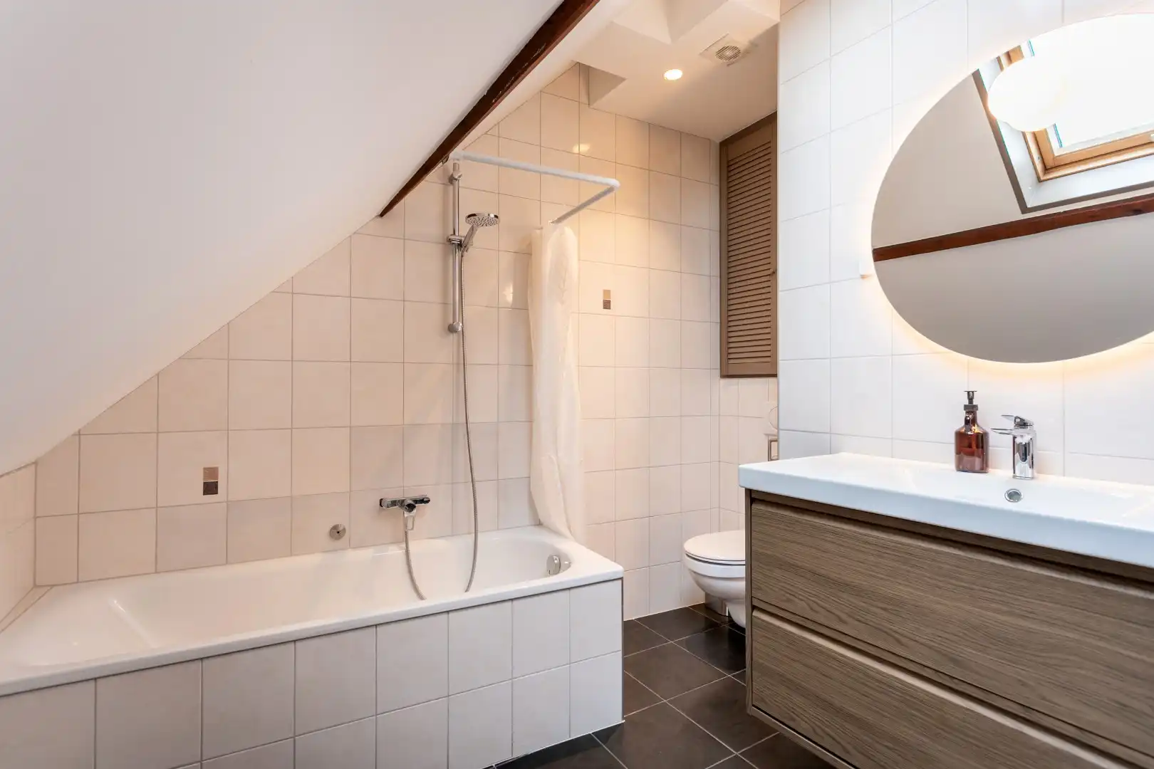 Opbrengsteigendom te koop met 3 app (+-100m²) én garagebox foto 18