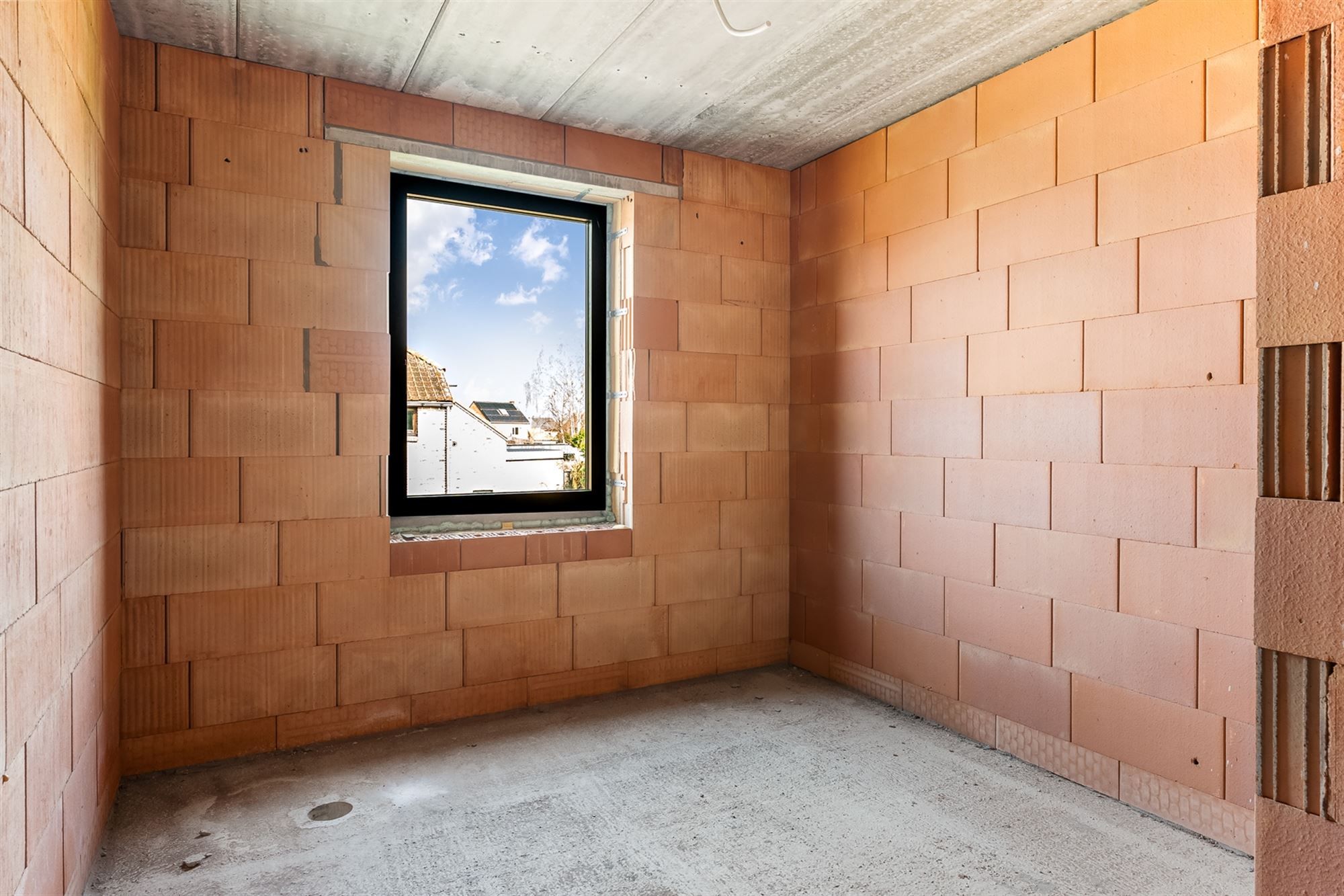 KNAPPE NIEUWBOUWWONING OP ZEER GOEDE LOCATIE TE HASSELT MET ZICHT OP DE ACHTERLIGGENDE WEIDES foto 9