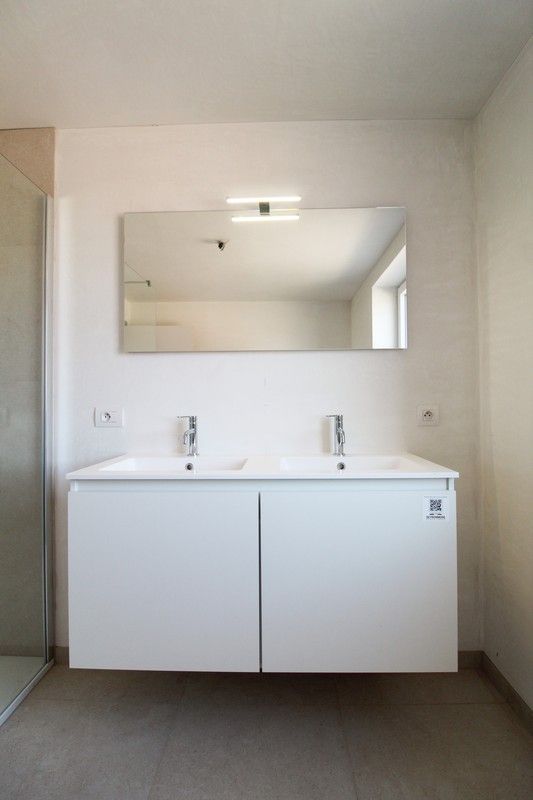 Halfopen nieuwbouwwoning met garage Roeselare foto 9