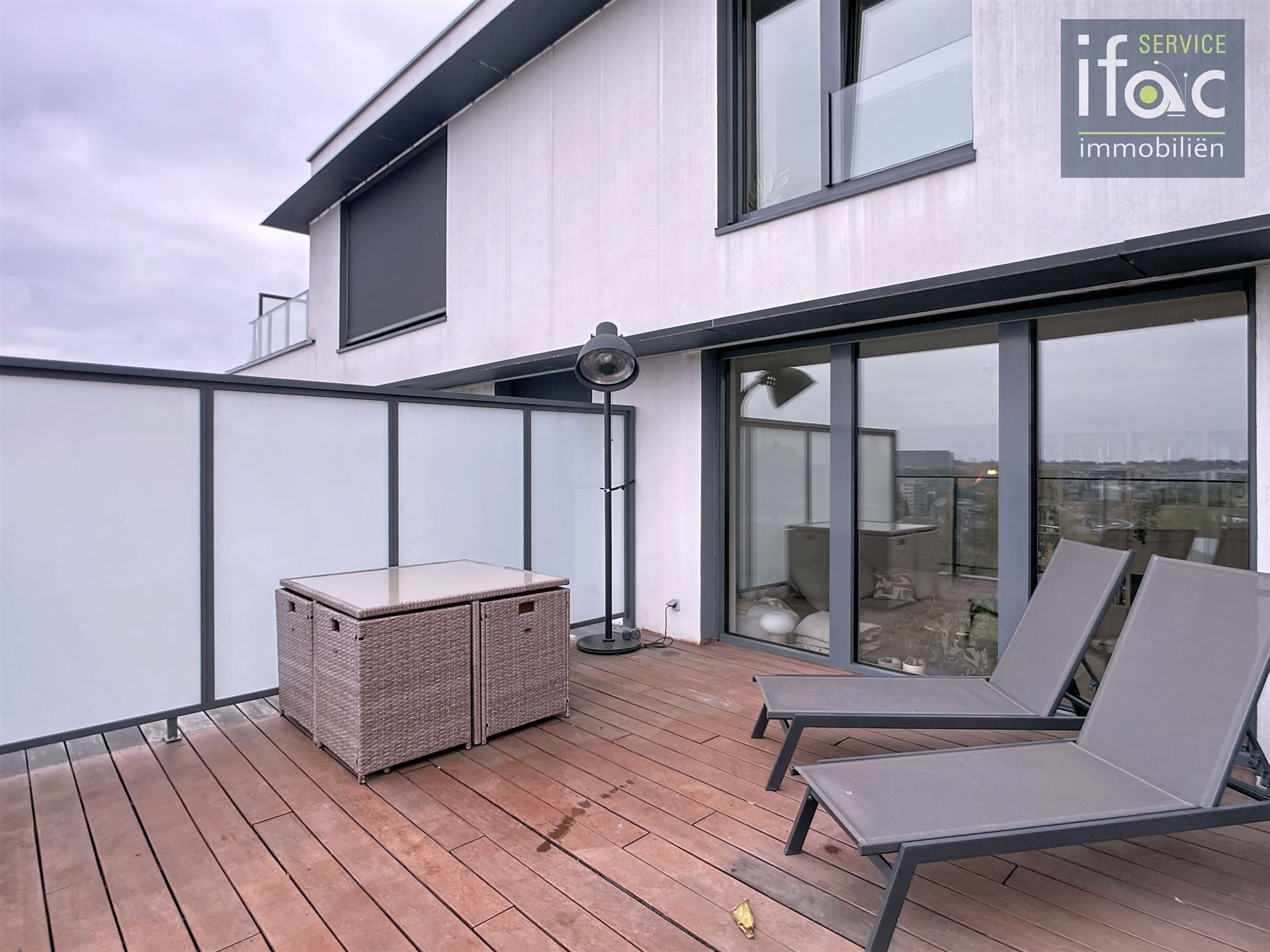 Fantastische duplex penthouse op het zevende verdiep.  foto 24