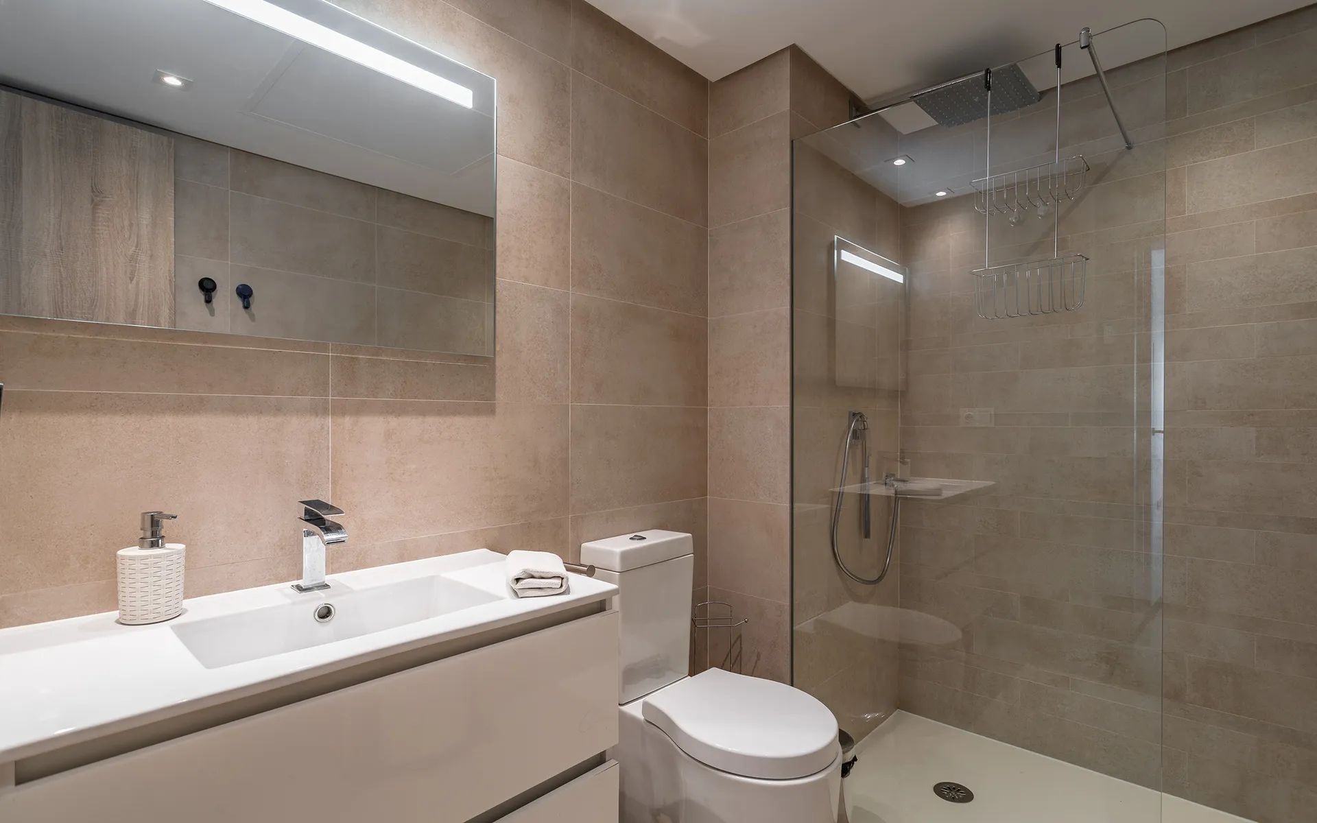 Exclusief wonen met panoramisch uitzicht: luxe appartement in Benahavis foto 13