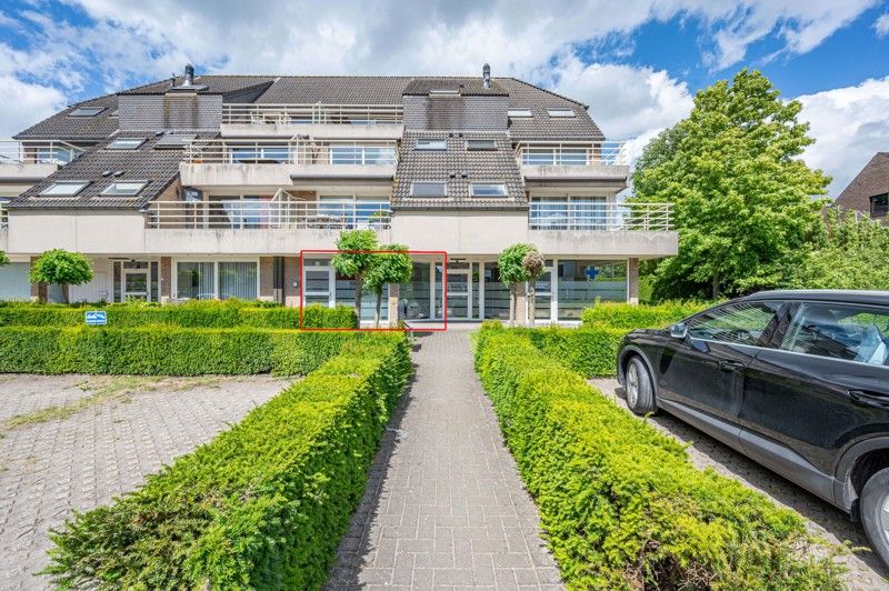 117 m² kantoorruimte TE KOOP in OOSTROZEBEKE! foto 11