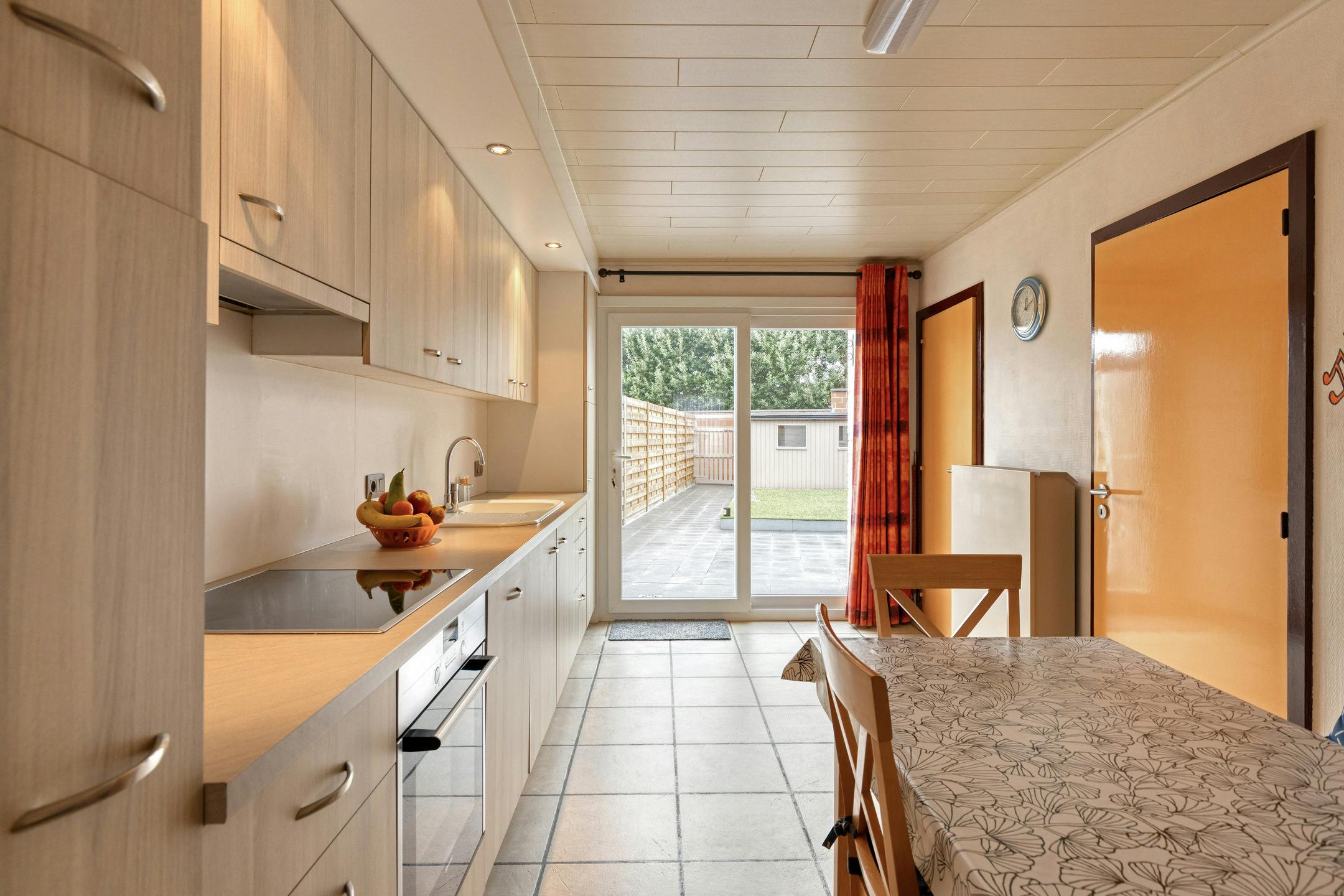 Instapklare gezinswoning met tuin en 4 slpk in Rumbeke foto 5