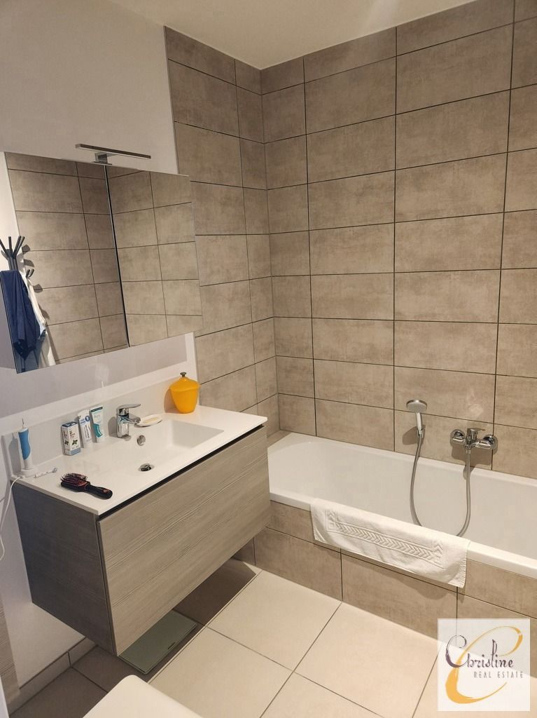 Instapklaar appartement met 3 slaapkamers foto 16
