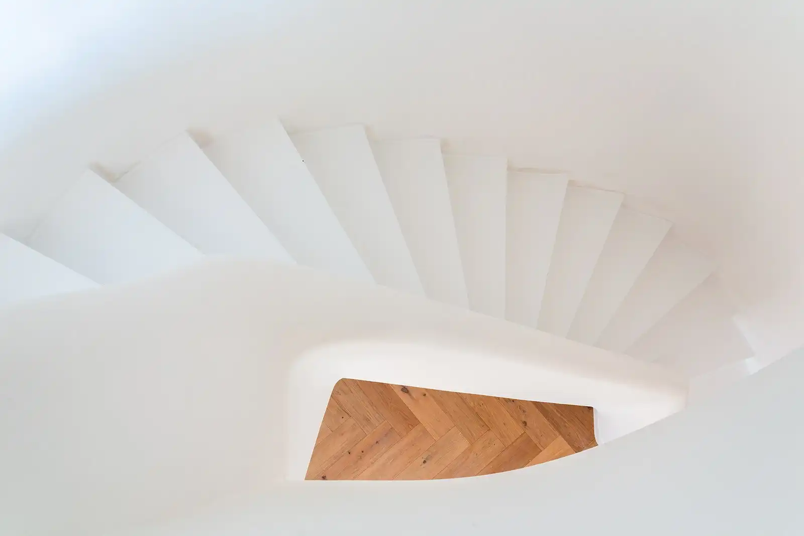 Architecturaal kantoorgebouw op absolute zicht locatie!  foto 15