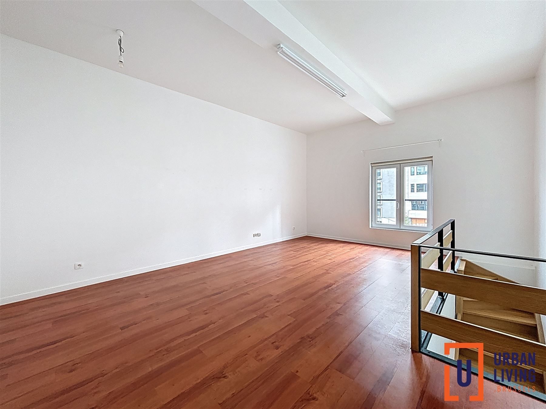 Appartement foto {{pictureIndex}}