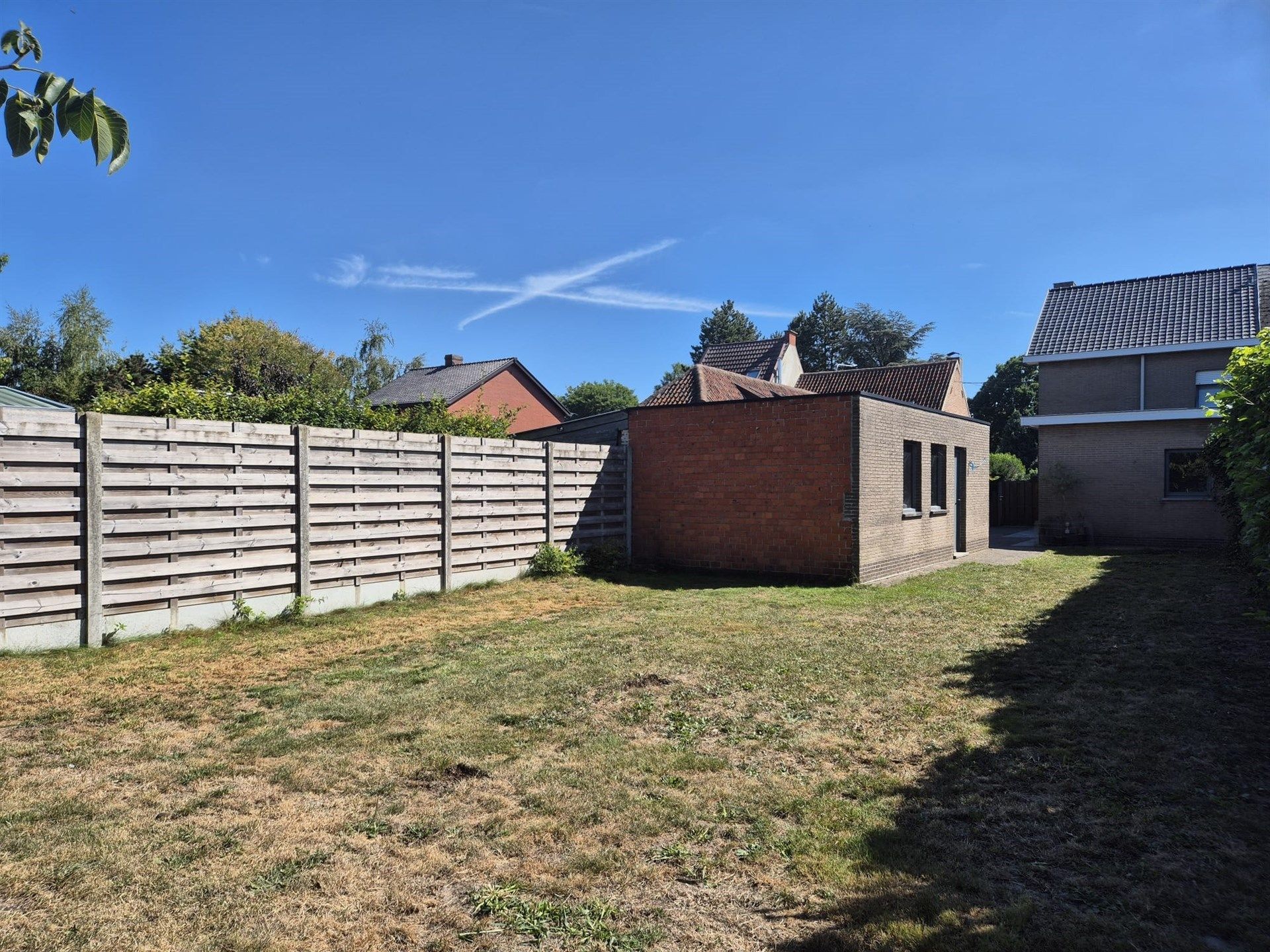 Mooi gelegen halfopenbebouwing met tuin en garage. foto 14