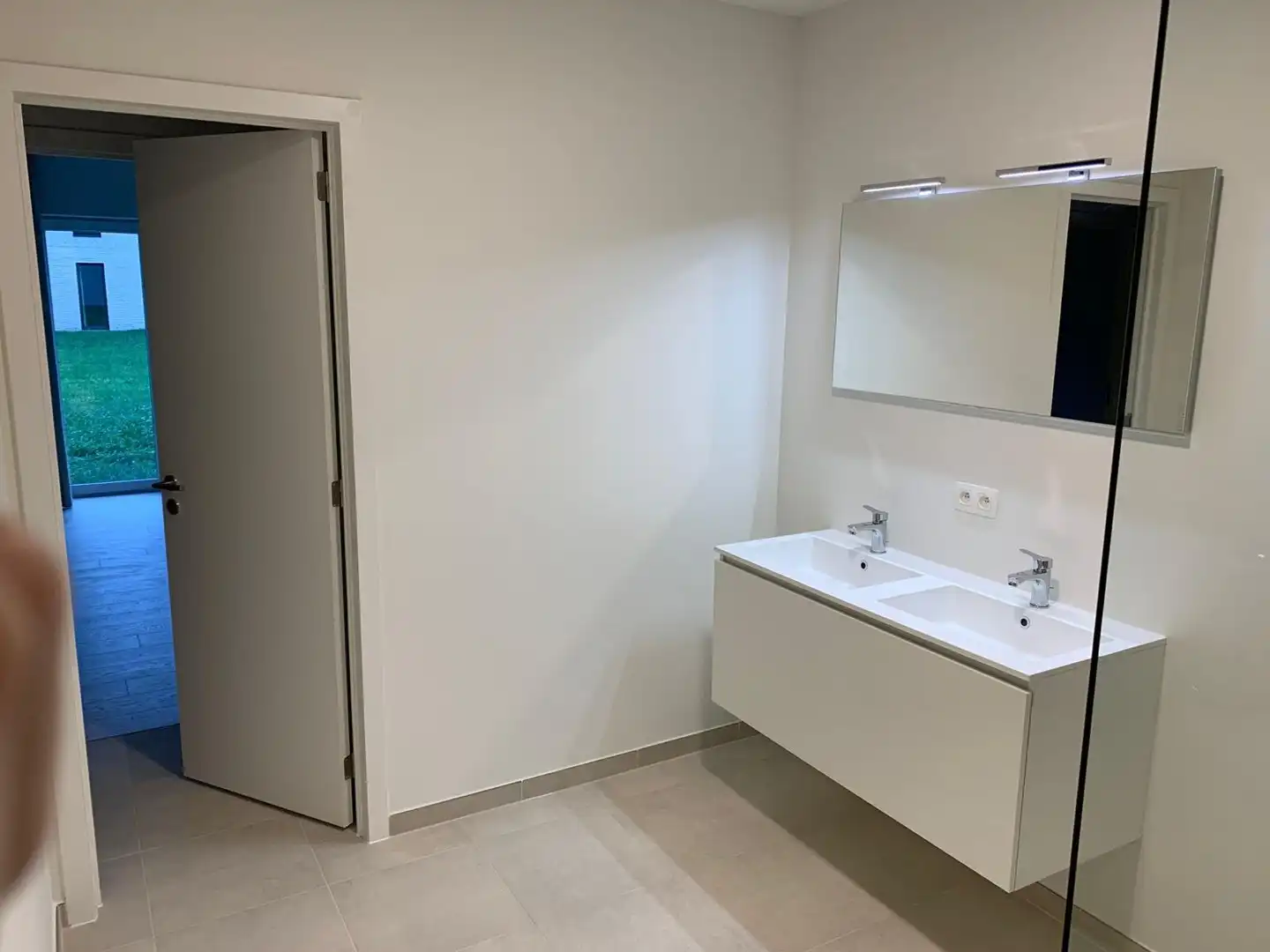 ✨ Exclusief nieuwbouw appartement,  gelijkvloers met zeer mooi terras . foto 12