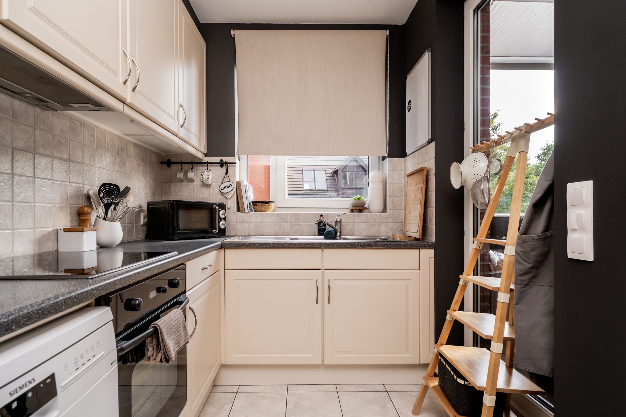Zonnig appartement met 2 slaapkamers op TOP locatie te Boom! foto 7