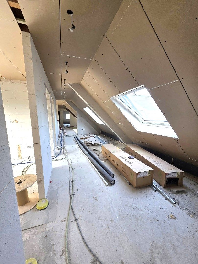 Ruime nieuwbouwvilla + hangar. foto 14