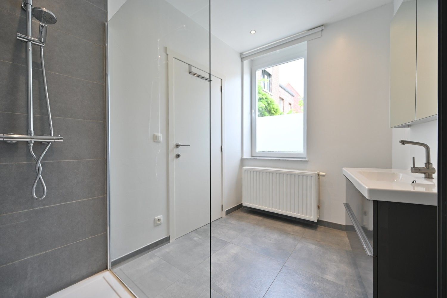 Charmante, gemoderniseerde mergelwoning in hartje Kanne, op steenworp afstand van Maastricht gelegen foto 11