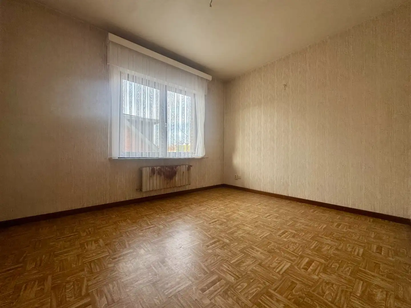 Te renoveren goed gelegen appartement. foto 11