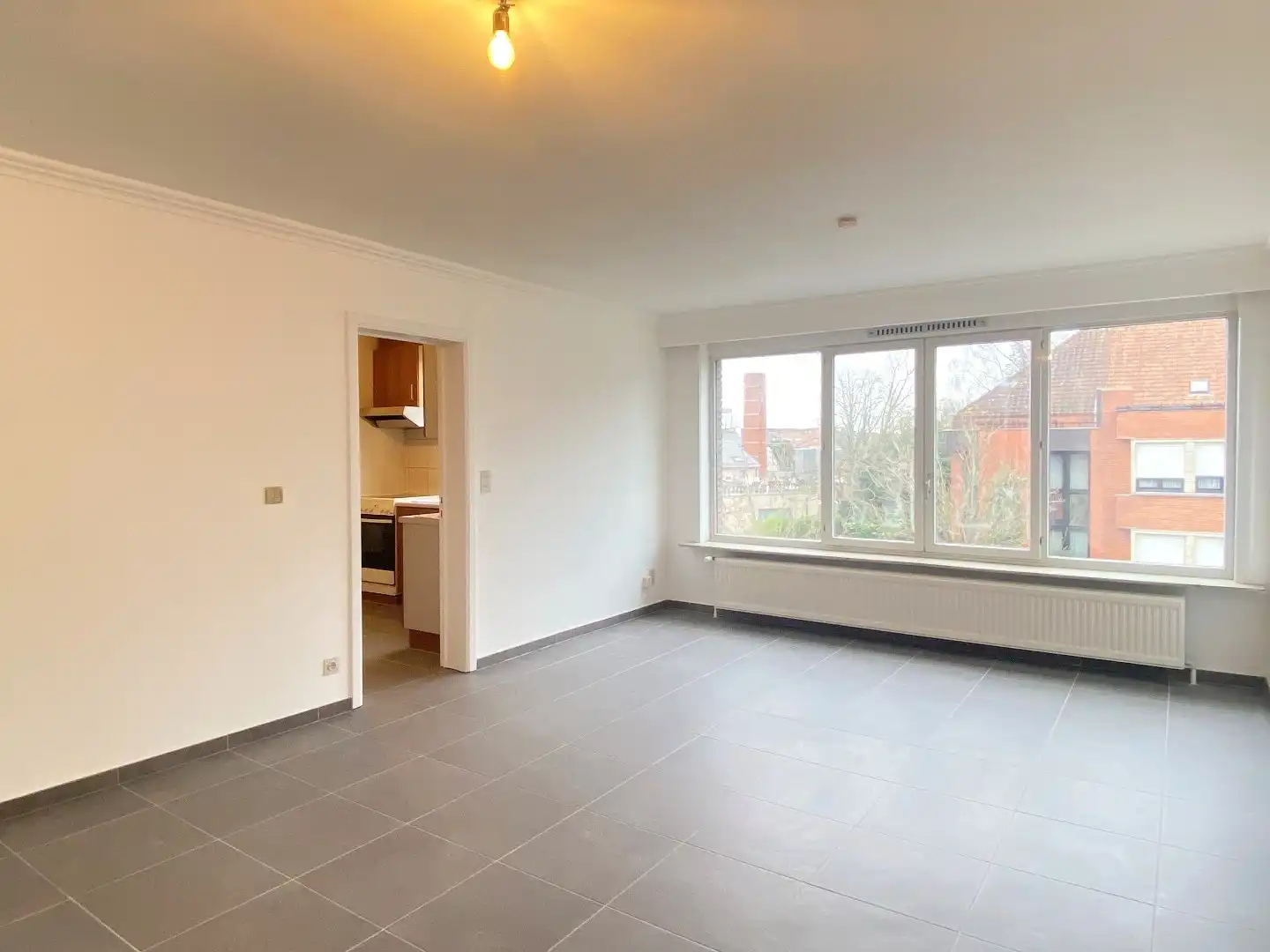 APPARTEMENT MET 2 SLAAPKAMERS EN GARAGE !!! foto 2