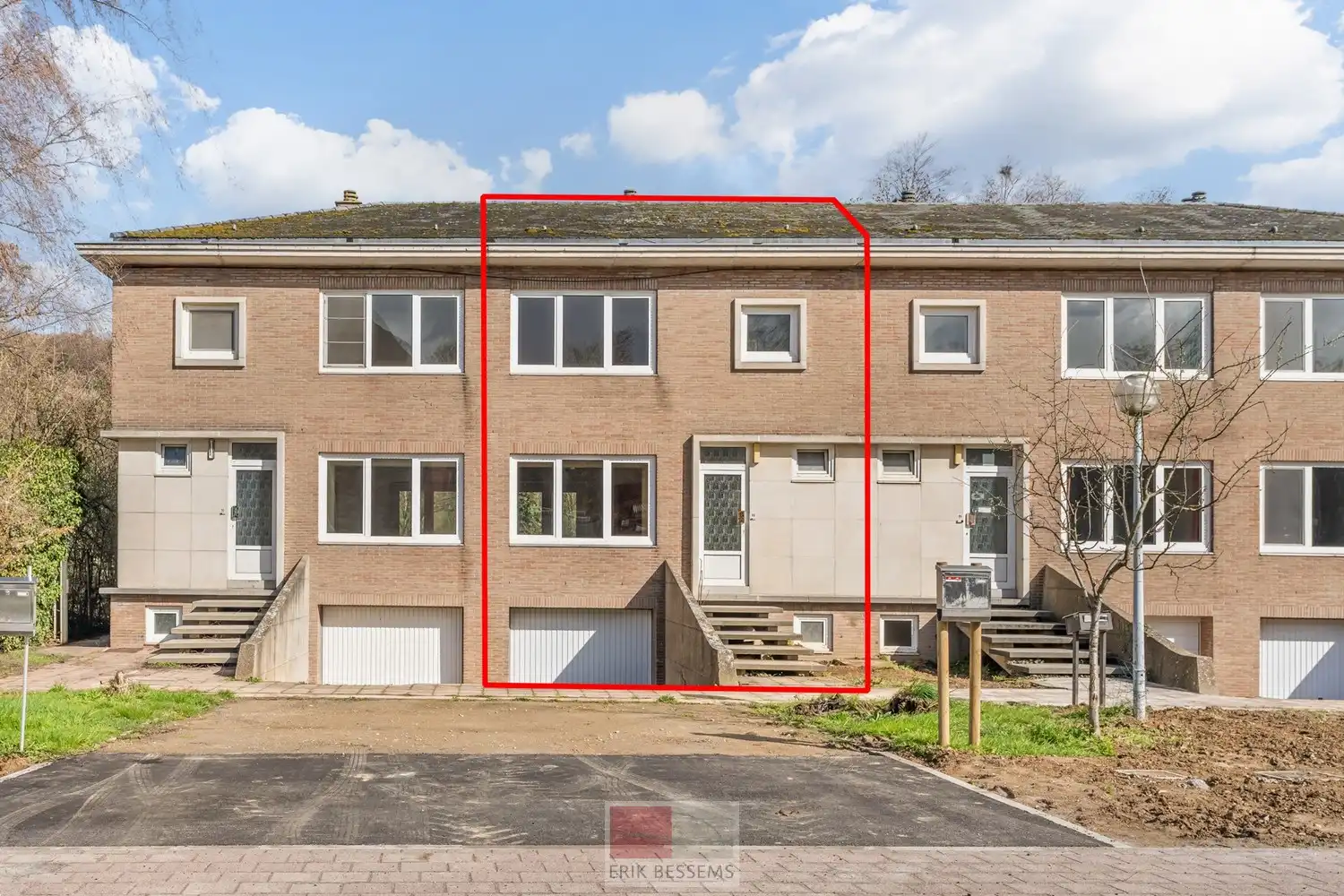 Huis te koop foto {{pictureIndex}}