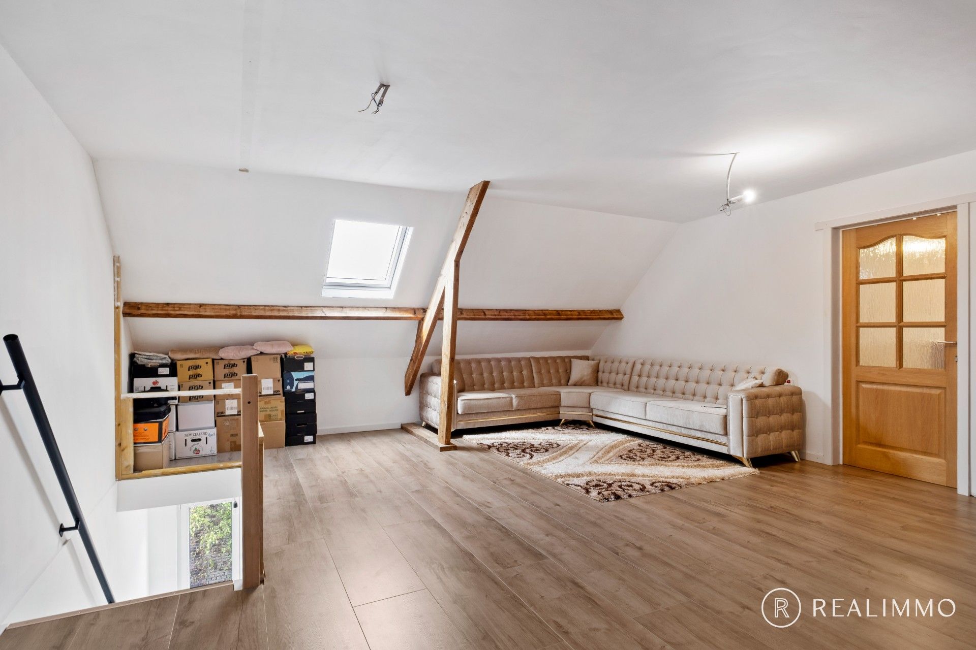 Gerenoveerde woning in het centrum van Waregem foto 13