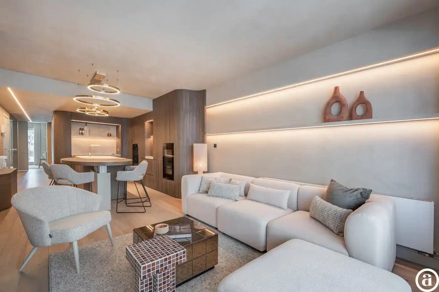 Luxueus gerenoveerd appartement met zijdelings zeezicht in Knokke foto 2
