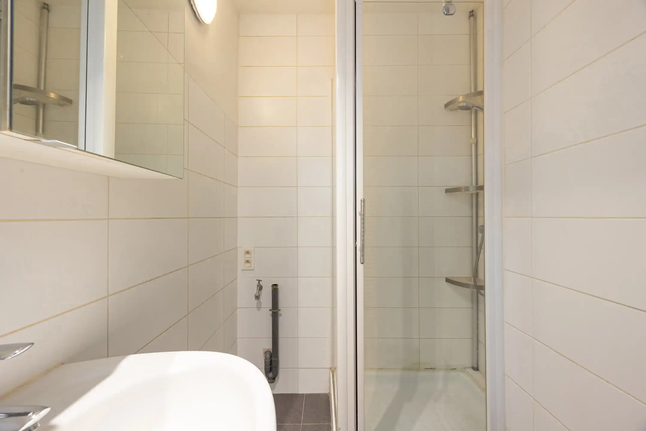 Volledig gerenoveerd appartement in een kleinschalig gebouw foto 13