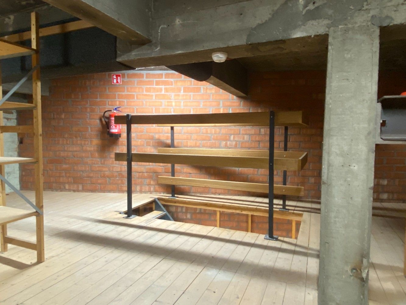 Magazijn met autostaanplaats te koop op een toplocatie in centrum Lier foto 6