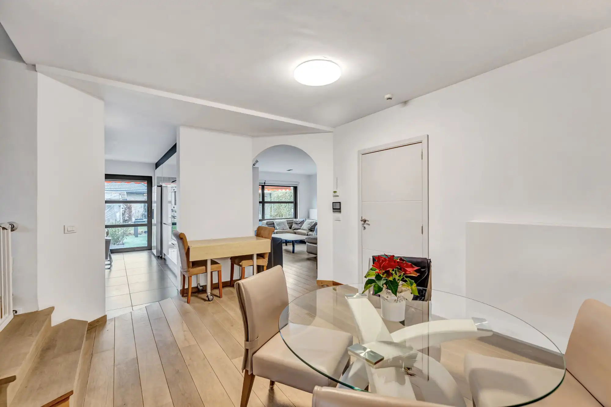 Instapklare villa met 5 slpks op toplocatie te Ternat foto 12