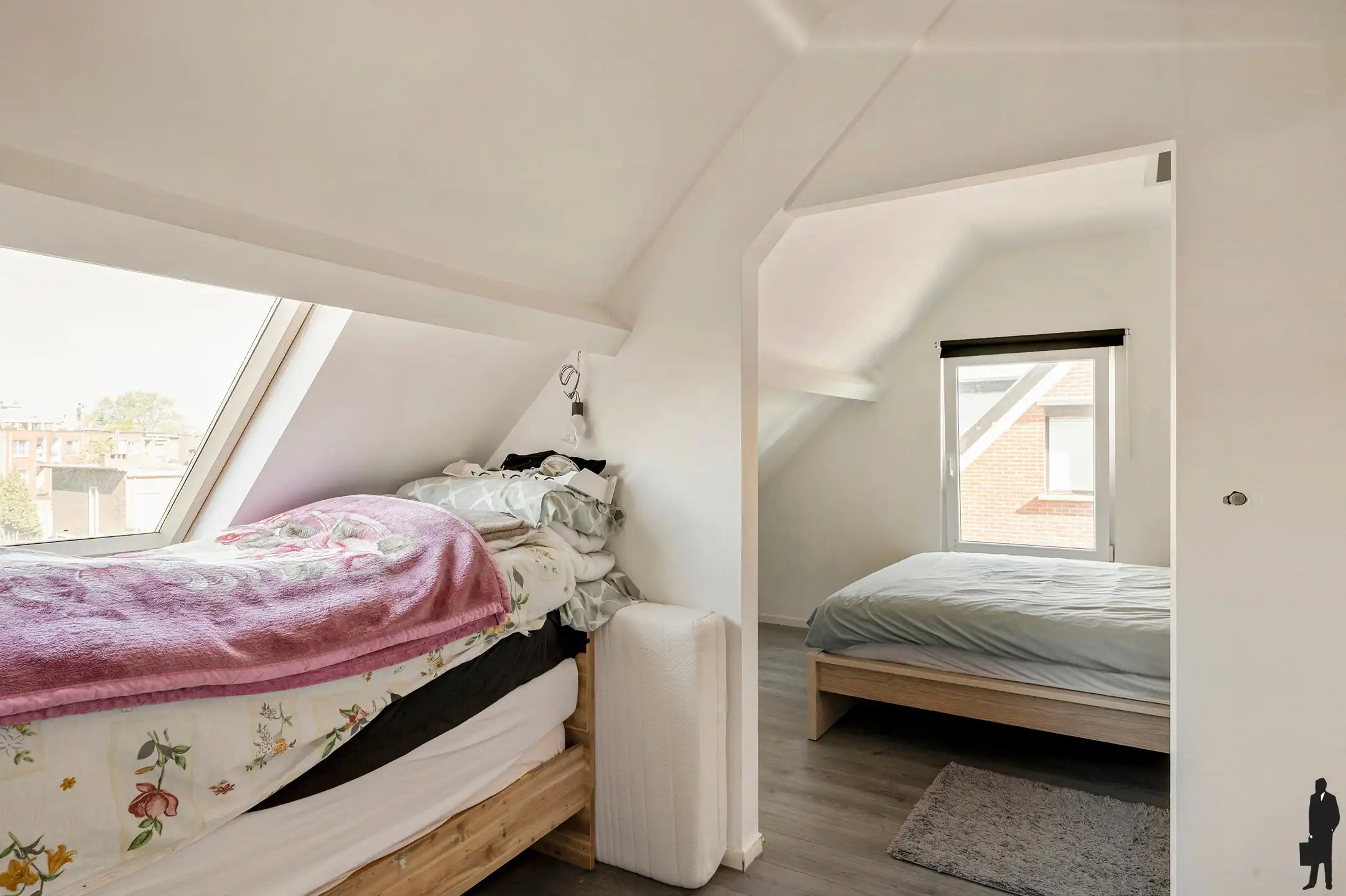 Lichtrijke woning op top locatie te koop! foto 17