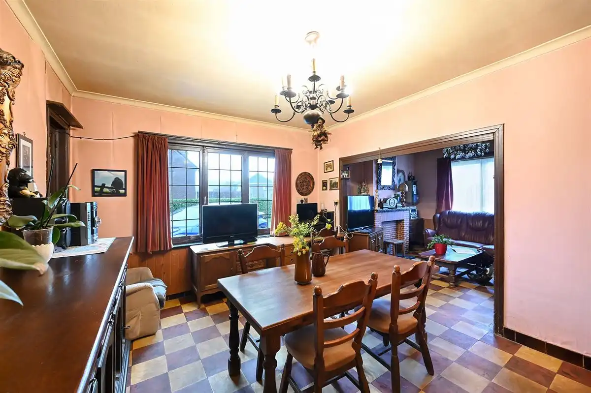 Projecteigendom met afbraak- of renovatiepotentieel in Sinaai foto 9