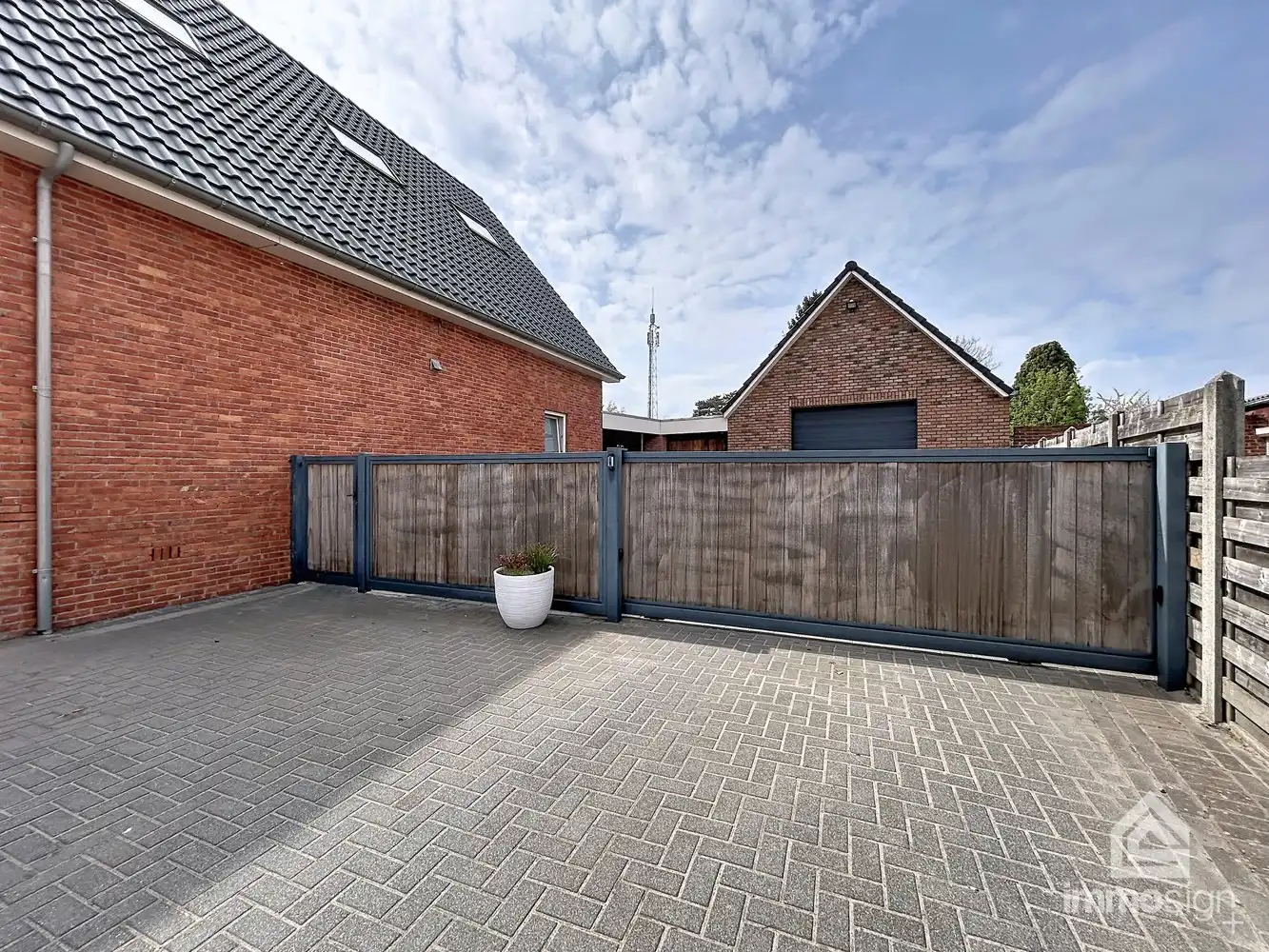 Zeer ruime woning met werkplaats in Hamont-Achel! foto 52