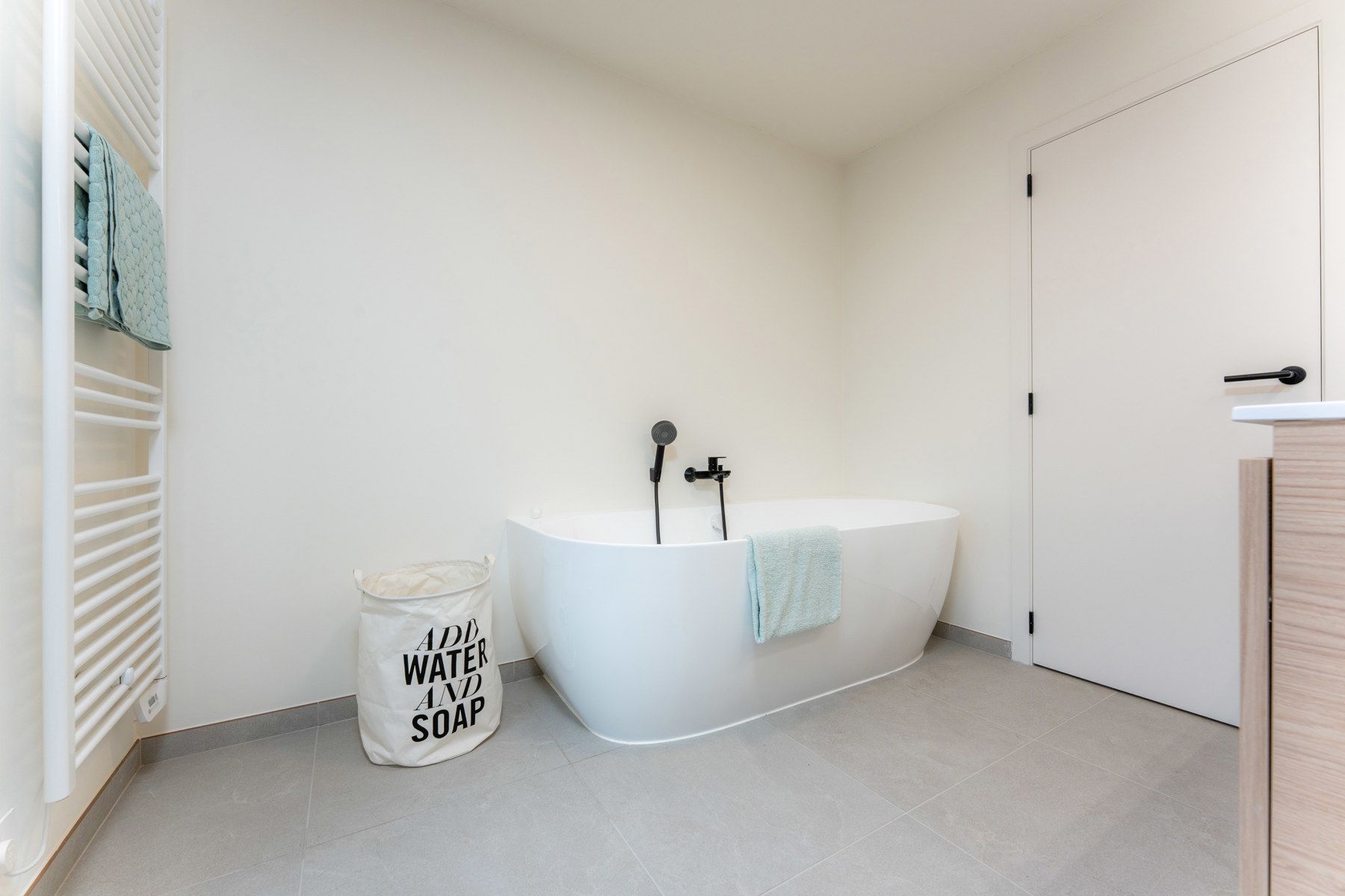 Moderne, vrijstaande woning foto 5