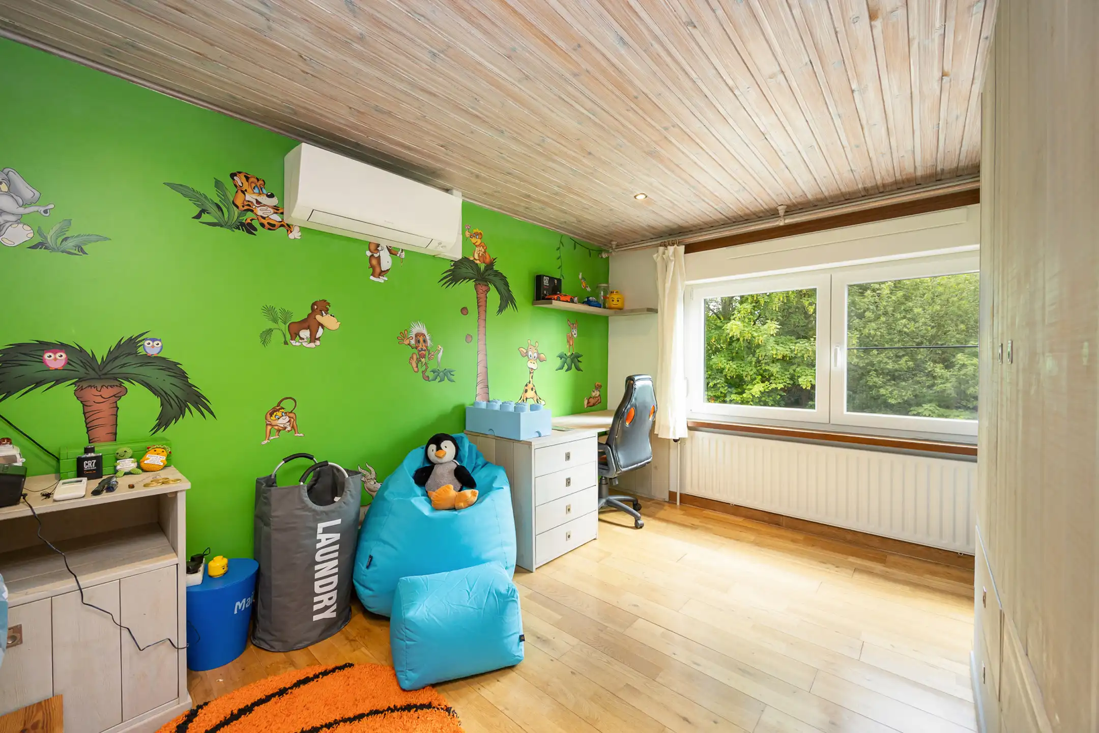 Instapklare 4slpk-woning op rustige locatie te Vosselaar. foto 13
