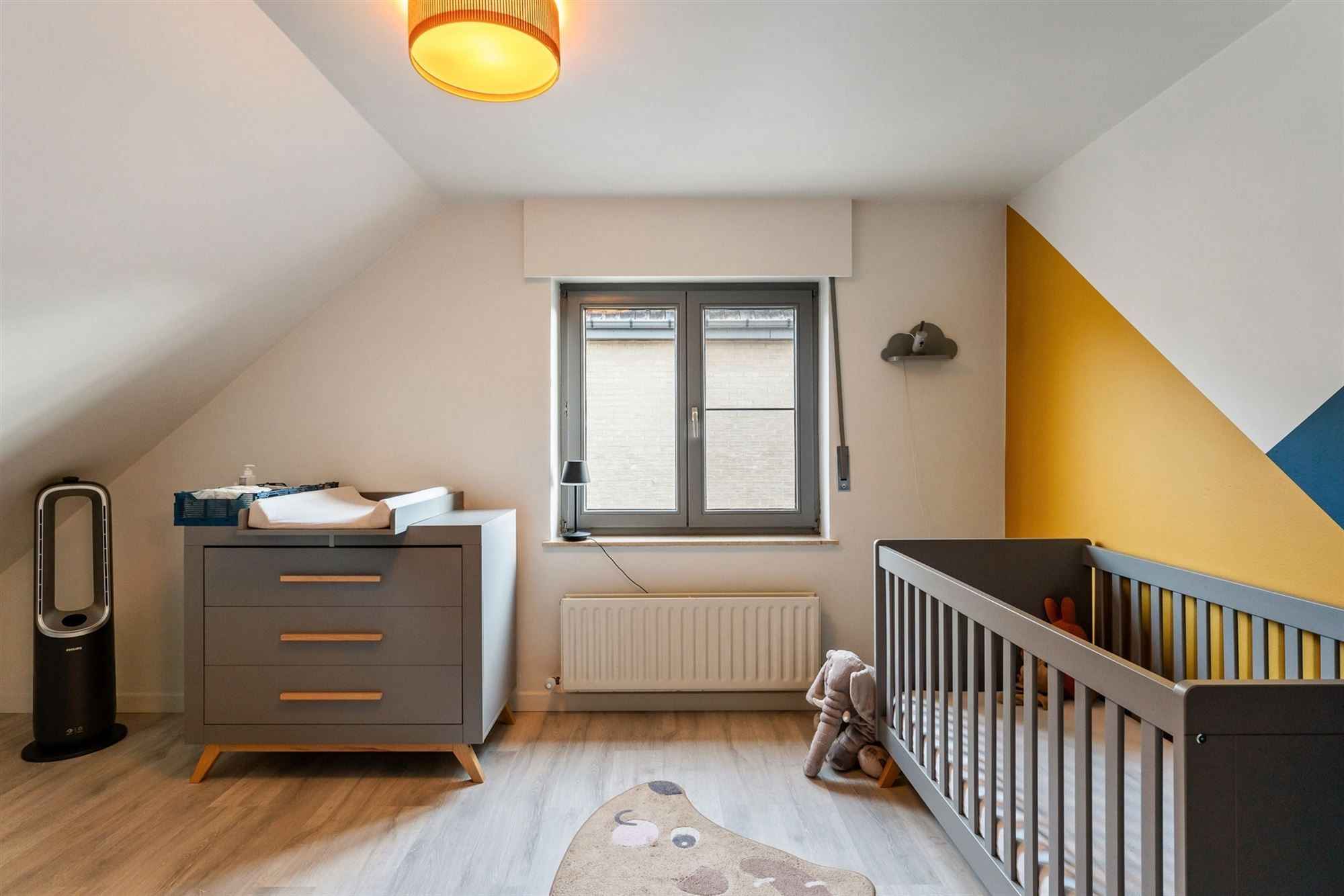 MOOI GERENOVEERDE WONING MET 4 SLAAPKAMERS OP RUSTIGE LIGGING VLAKBIJ KOERSEL CENTRUM foto 16