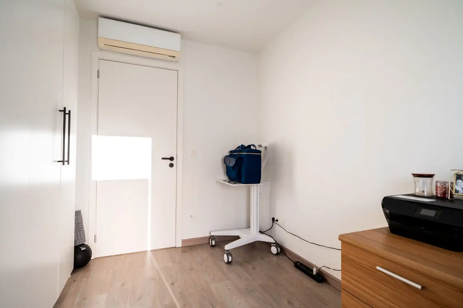 Stijvol, instapklaar gelijkvloers appartement te Tuilt (Hasselt) foto 8