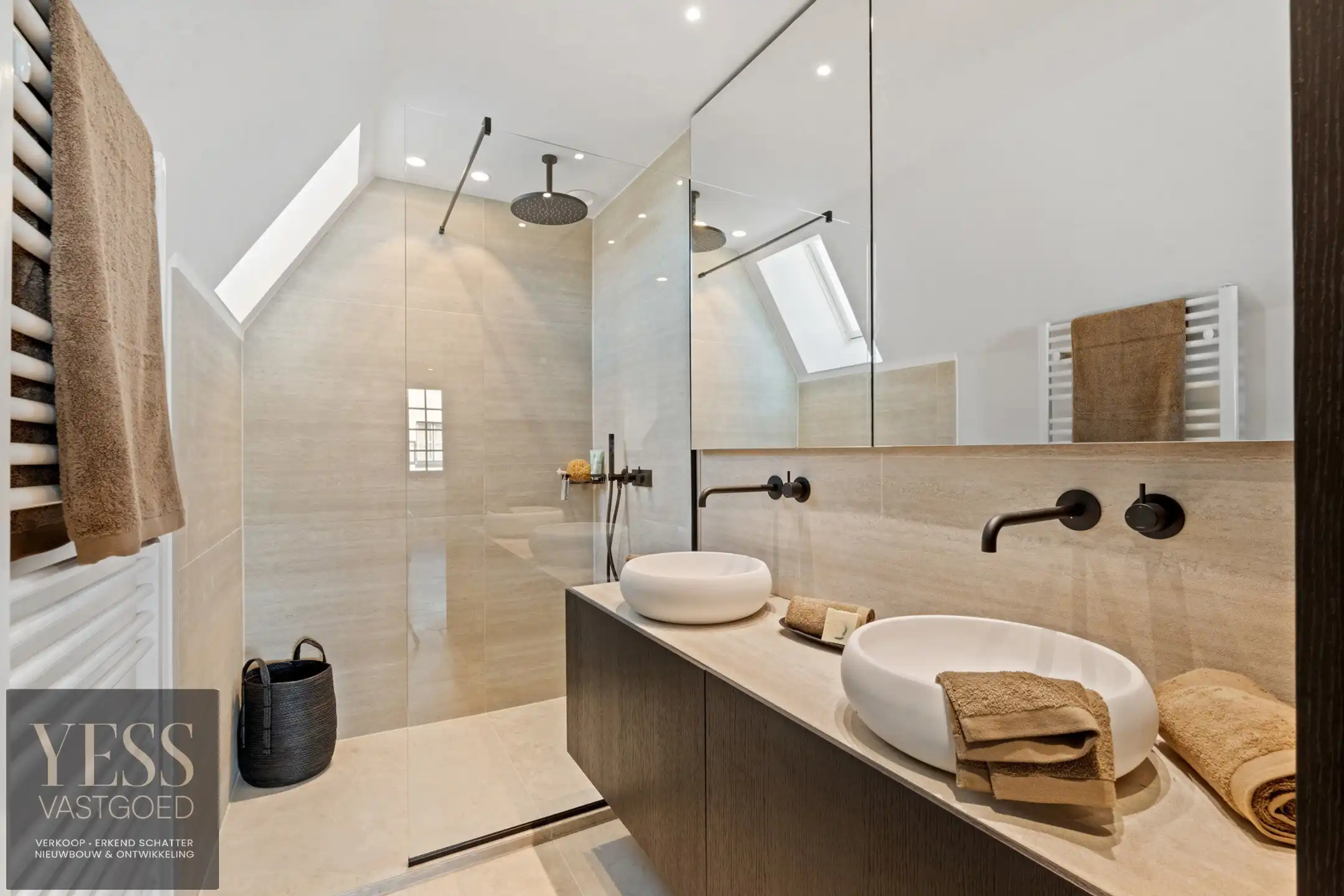 Buitengewoon, gerenoveerde villa op toplocatie in het zoute  foto 25