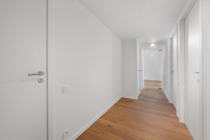Modern nieuwbouwappartement te koop in Roeselare met gunstige oriëntatie foto 7