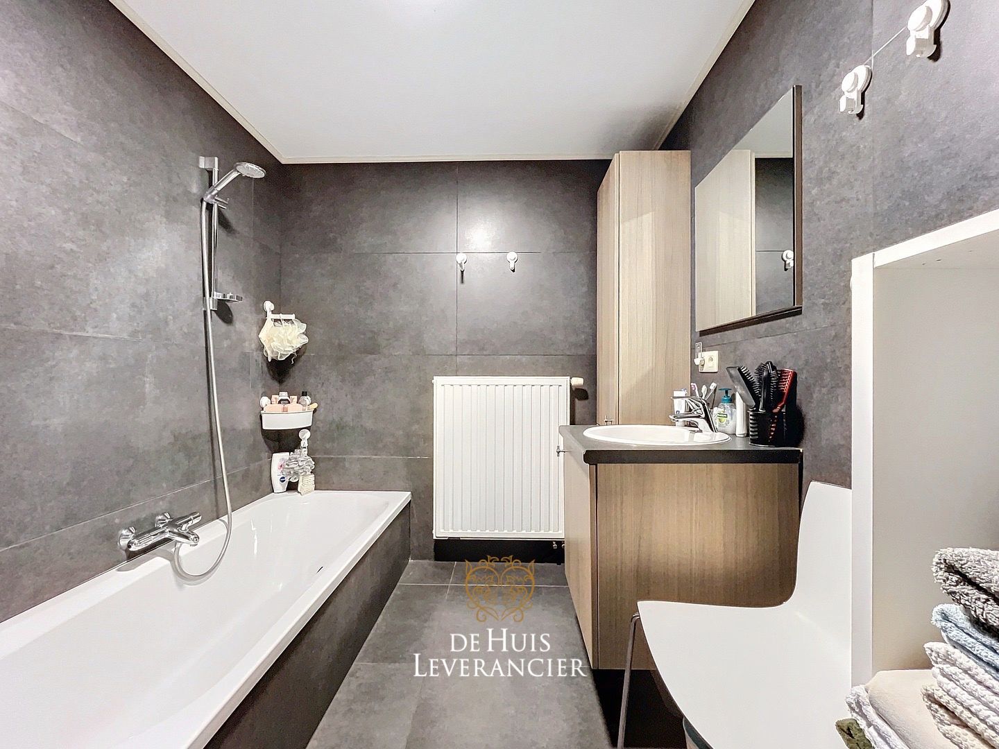 Prachtig Penthouseappartement (2 slpk) in hartje Hove te koop foto 11
