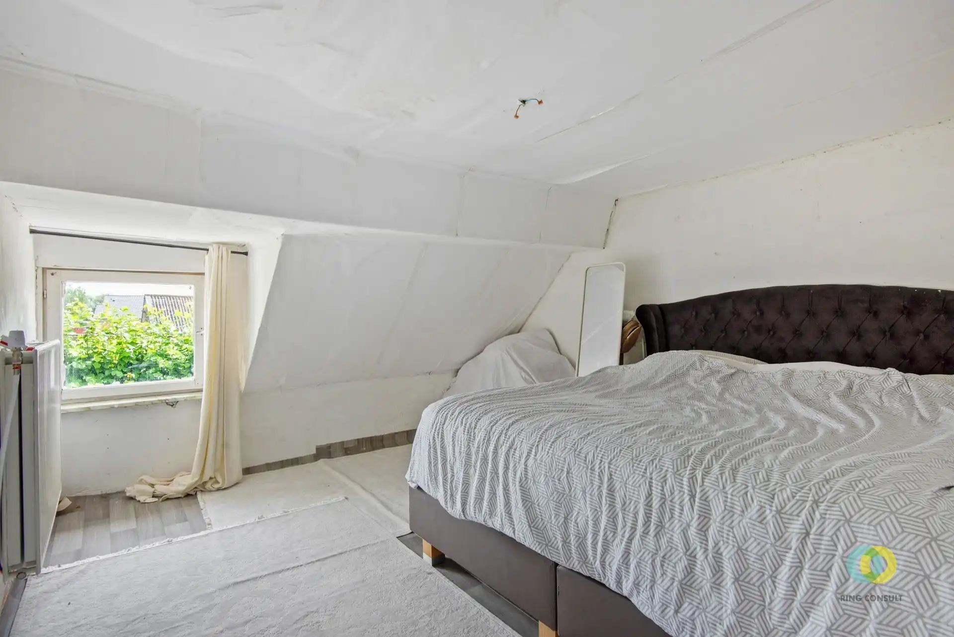 Renovatiewoning met vergund uitbreidingsproject op perceel van 1.147 m² foto 10