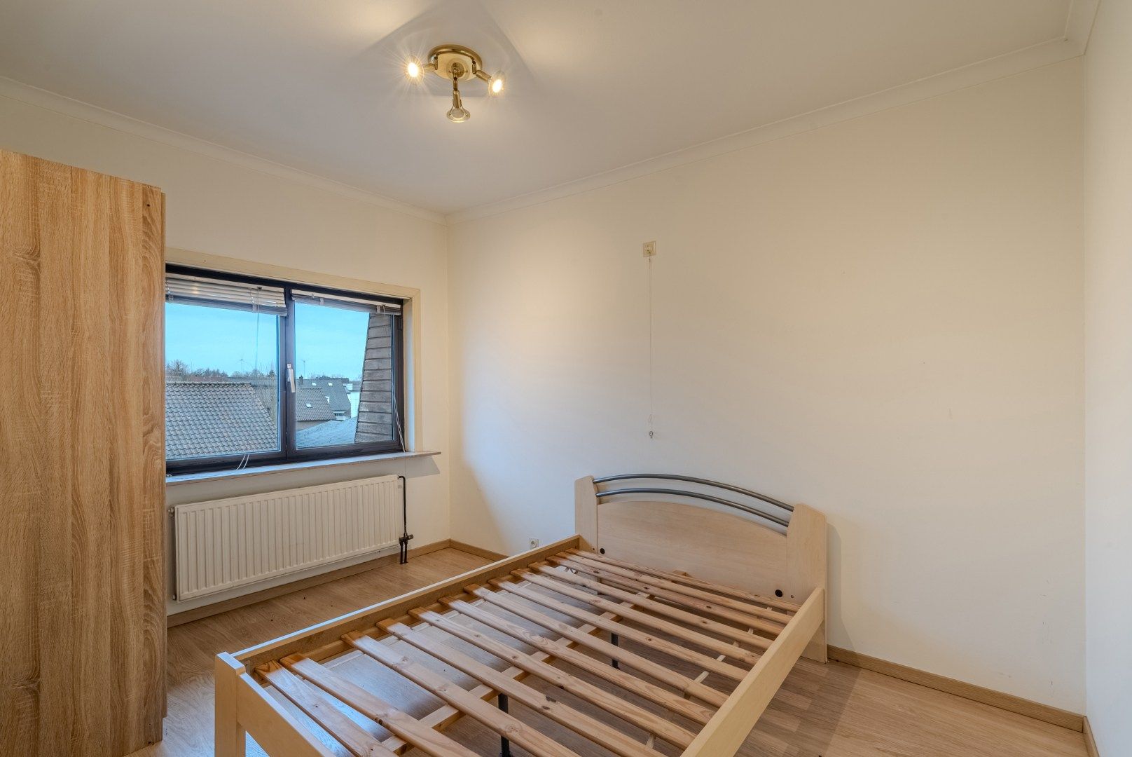 Lichtrijk appartement inclusief private garage foto 5