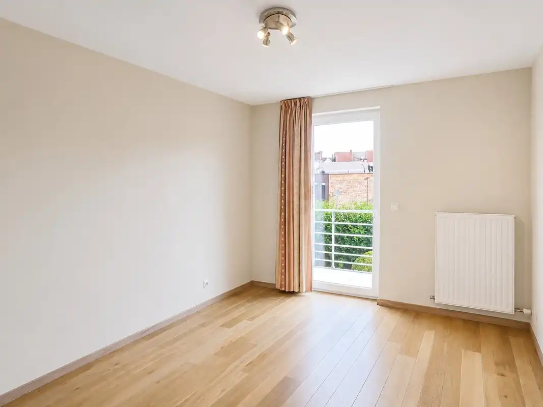 Instapklaar appartement + staanplaats, nabij Markt foto 7