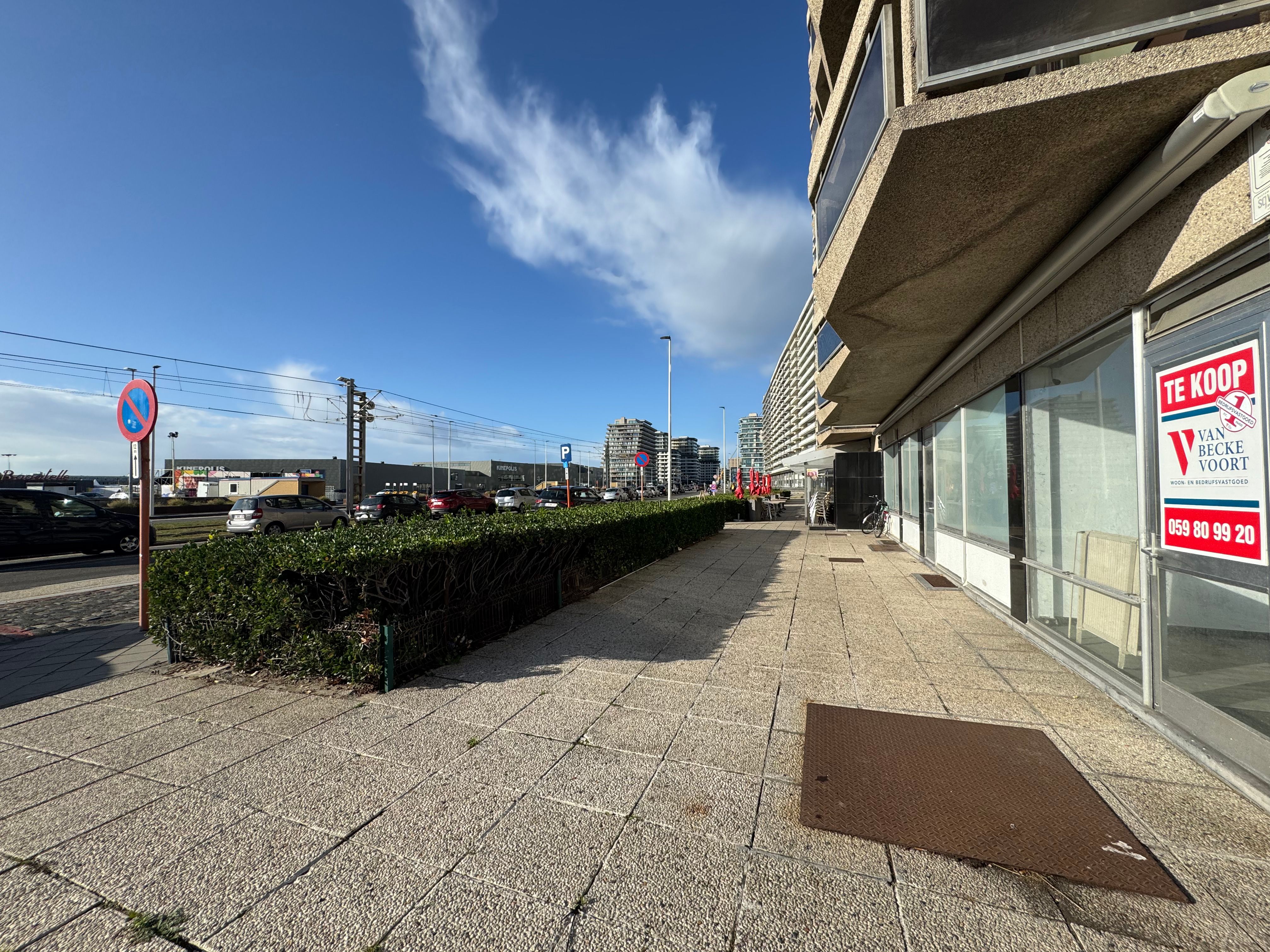 Handelsgelijkvloers 235m² Zeedijk foto 9
