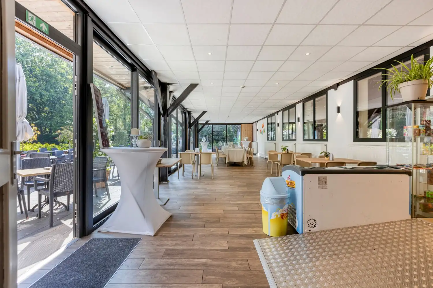 Unieke overnamekans: volledig uitgeruste binnenspeeltuin met brasserie op toplocatie in Rekem/Lanaken foto 16